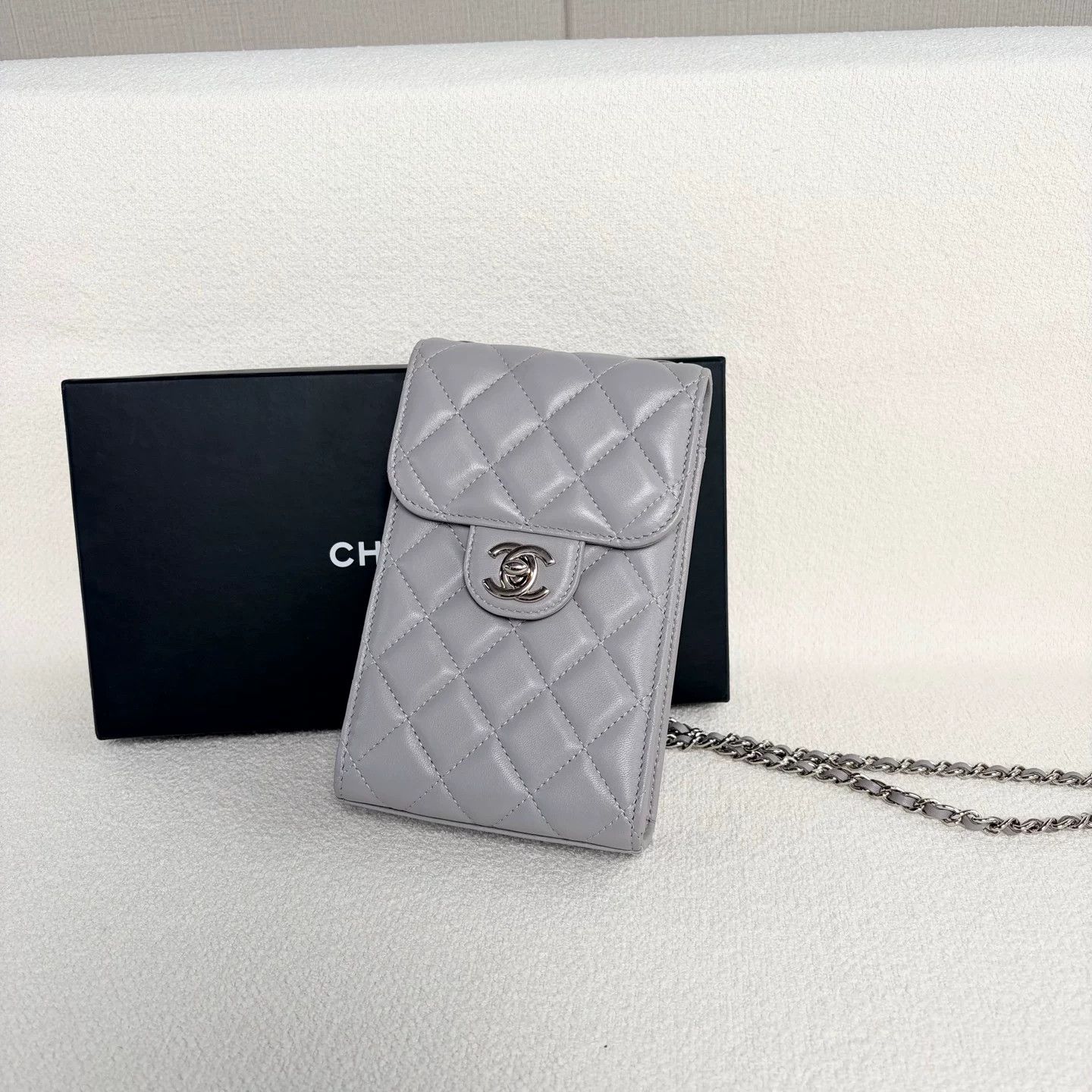 Chanel Pre-loved Bag Very good condition Size ONE SIZE - 4 Thumbnail
