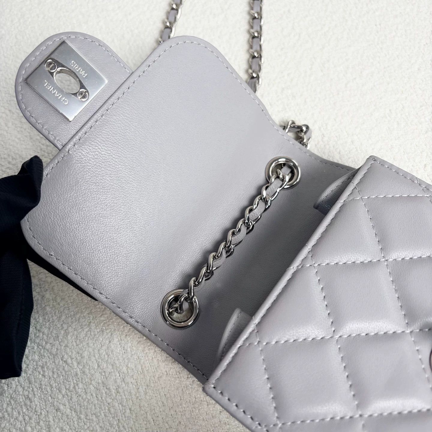 Chanel Pre-loved Bag Very good condition Size ONE SIZE - 7 Thumbnail