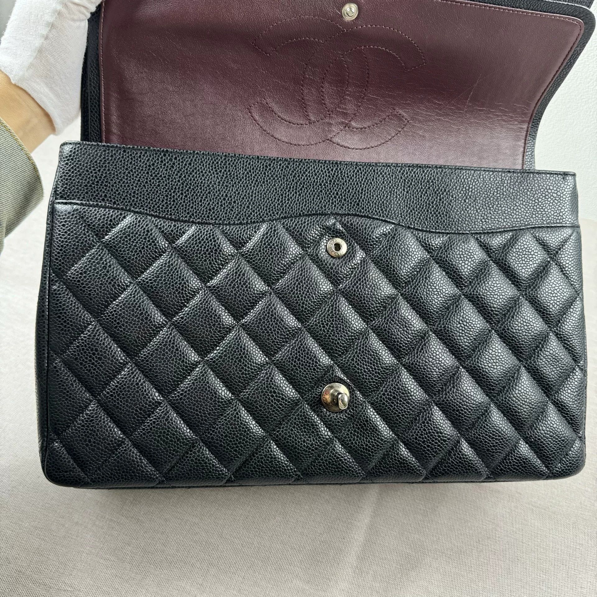 Chanel Pre-loved Bag Very good condition Size ONE SIZE - 3 Thumbnail