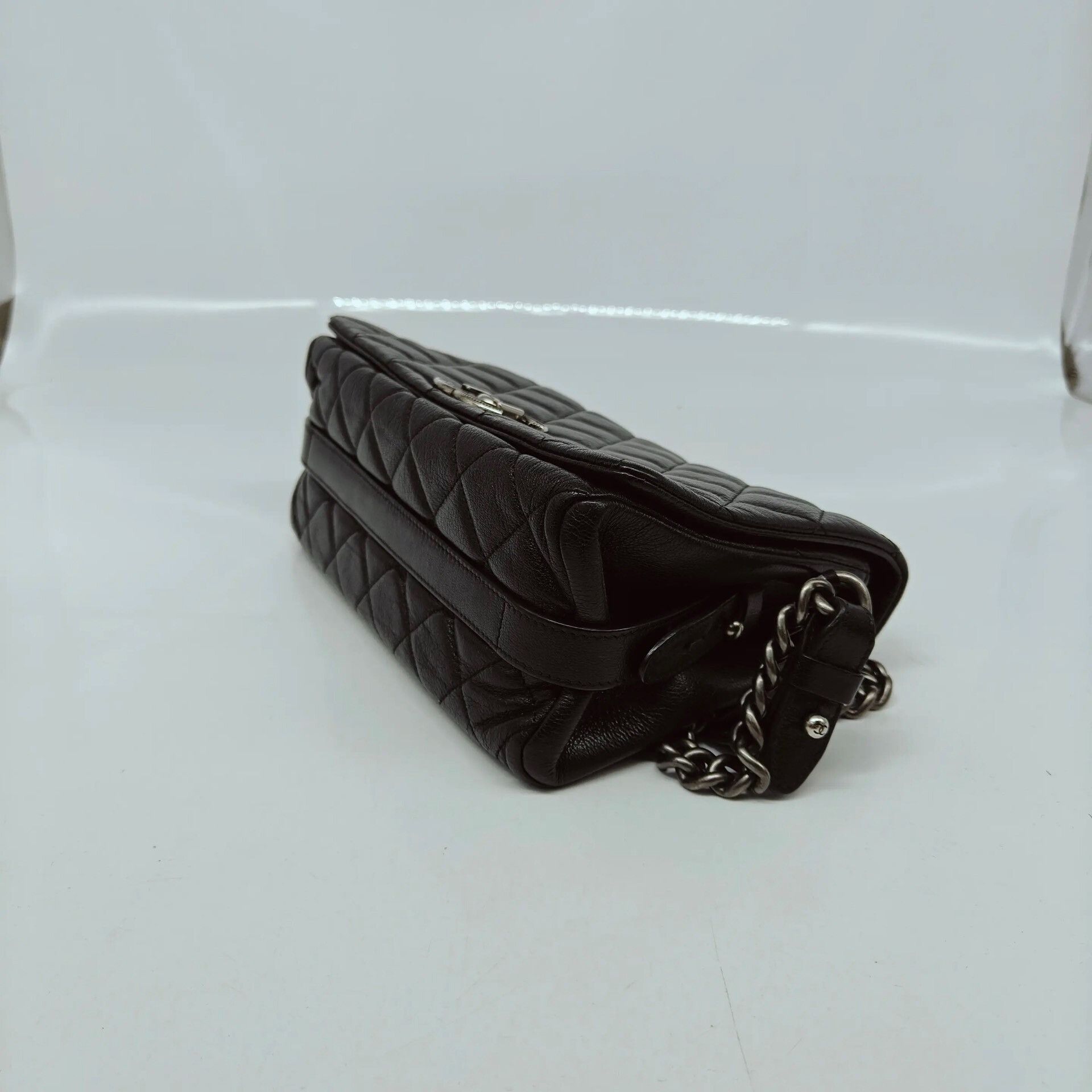 Chanel Pre-loved Bag Very good condition Size ONE SIZE - 6 Thumbnail
