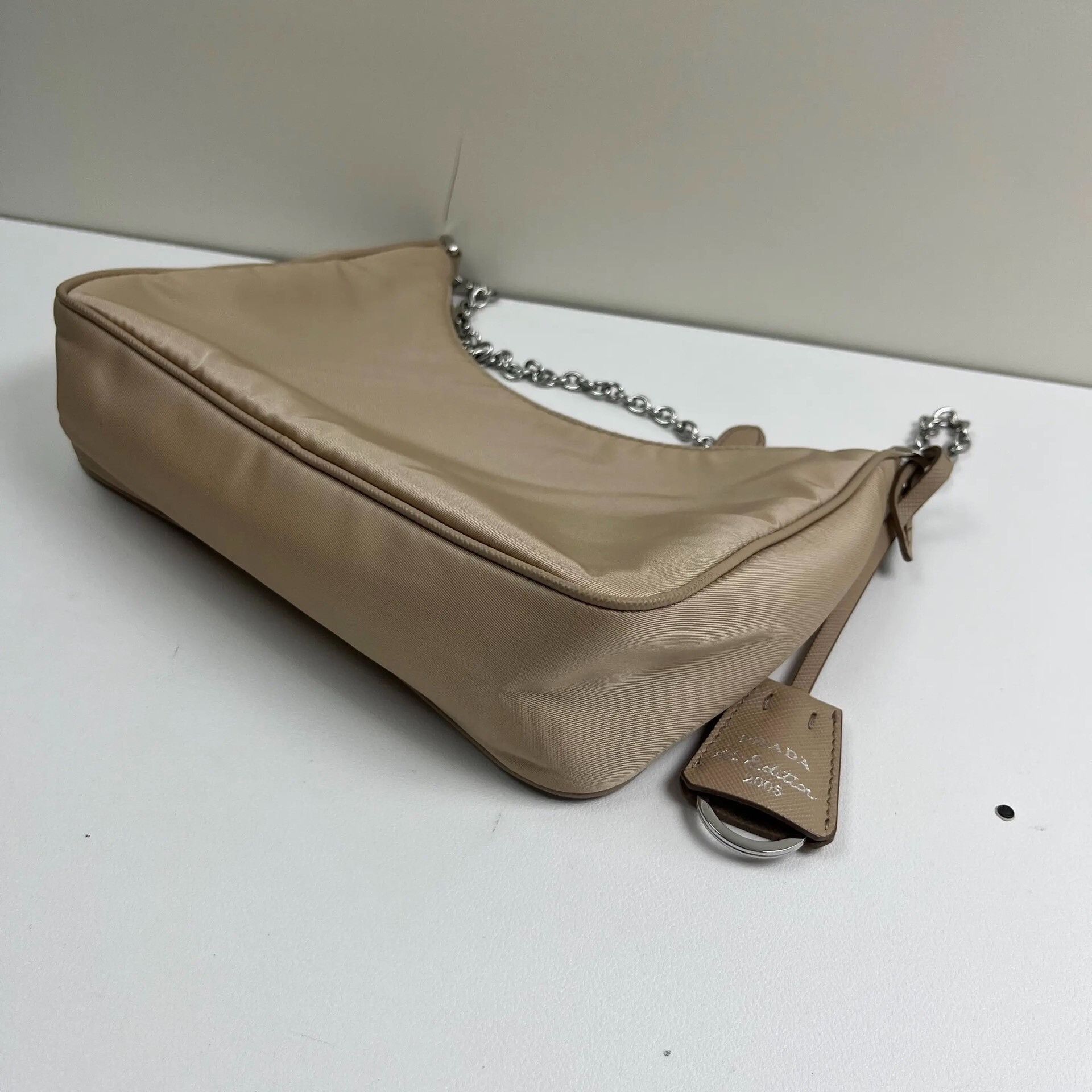 Prada Pre-loved Bag Very good condition Size ONE SIZE - 7 Thumbnail