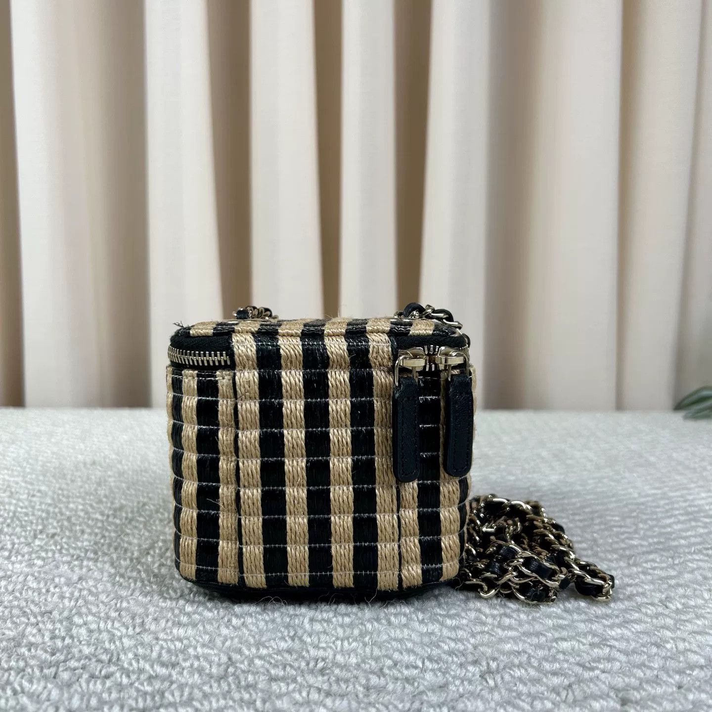 Chanel Pre-loved Bag Very good condition Size ONE SIZE - 2 Thumbnail