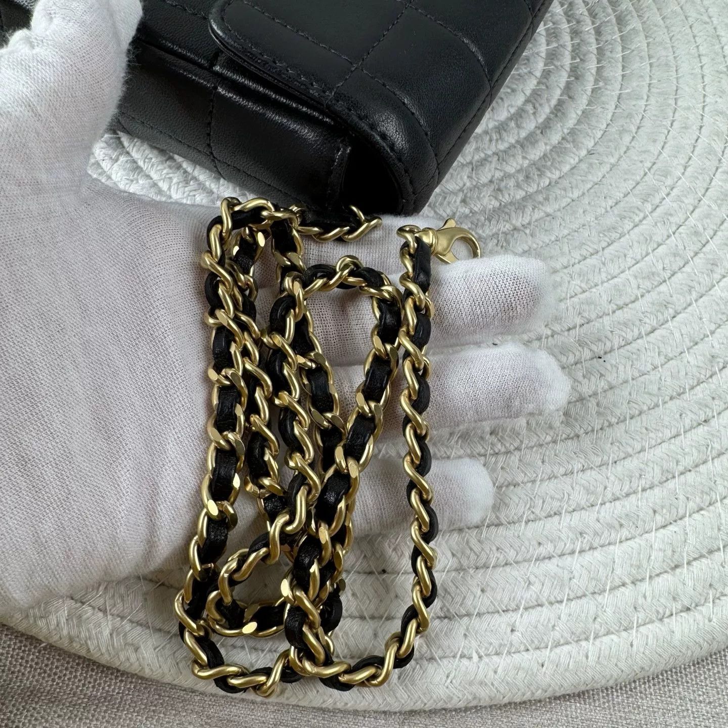 Chanel Pre-loved Bag Very good condition Size ONE SIZE - 8 Thumbnail