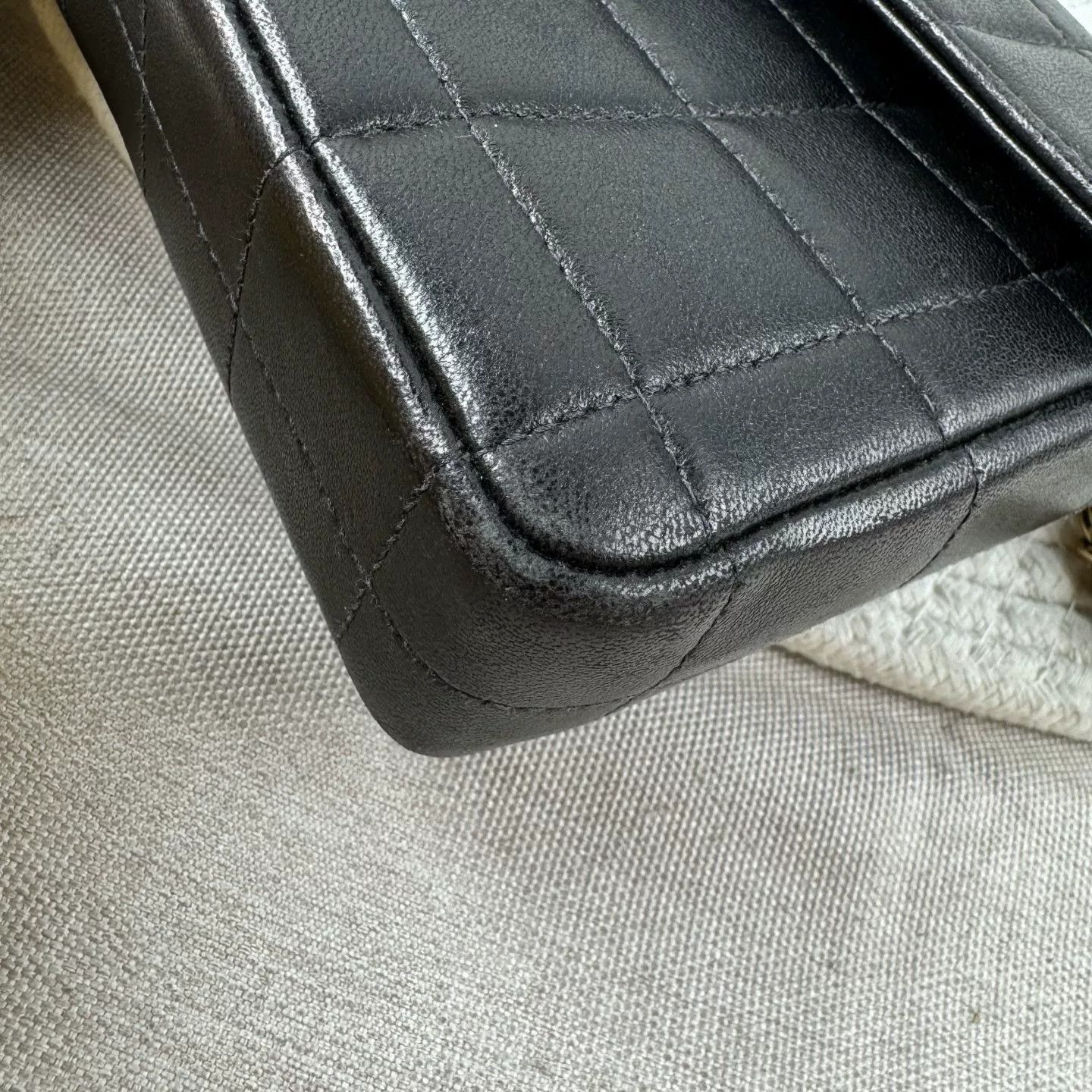 Chanel Pre-loved Bag Very good condition Size ONE SIZE - 4 Thumbnail
