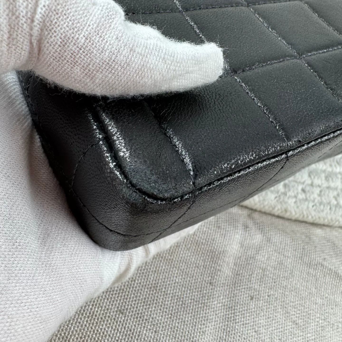 Chanel Pre-loved Bag Very good condition Size ONE SIZE - 2 Thumbnail