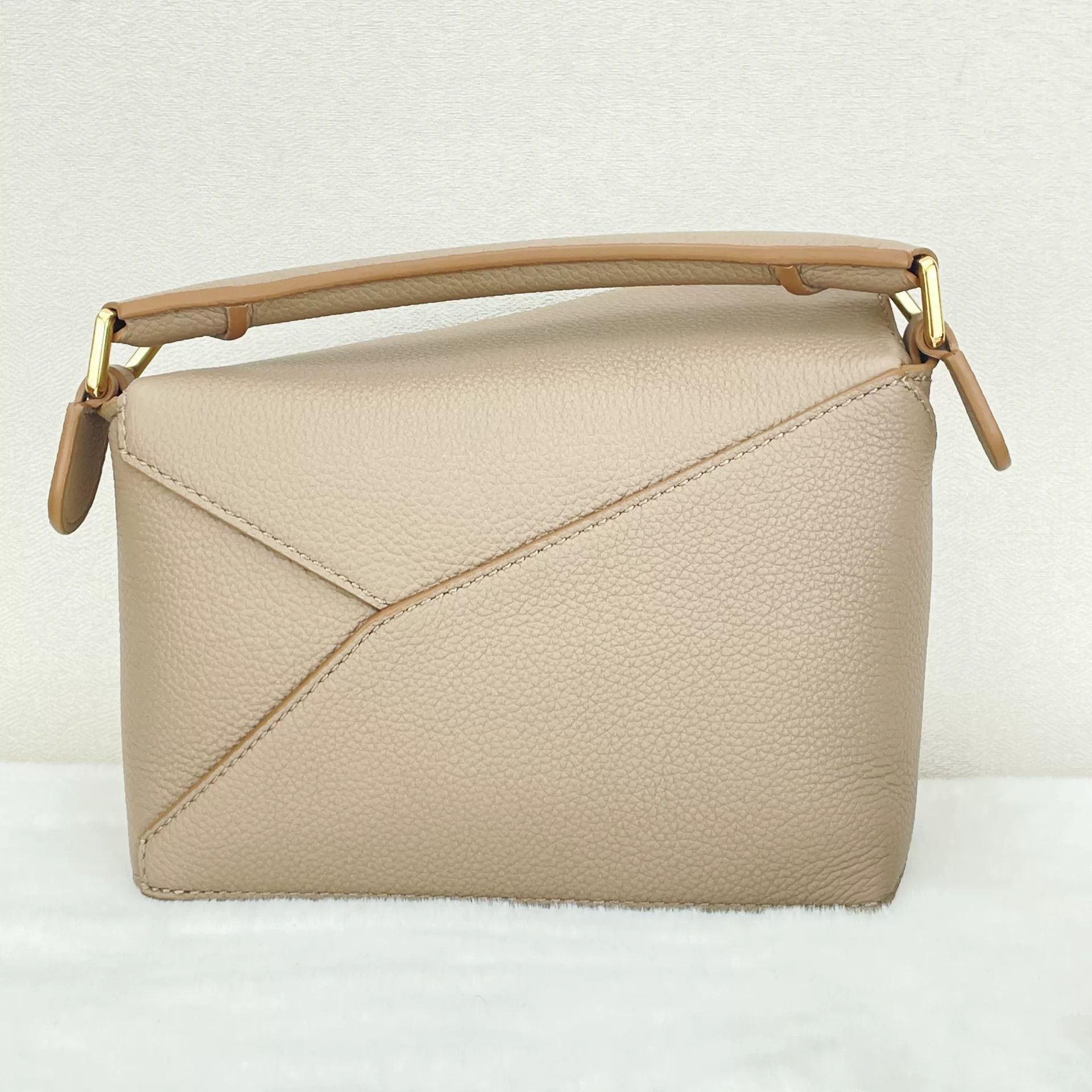 Loewe Pre-loved Bag Very good condition Size ONE SIZE - 2 Thumbnail