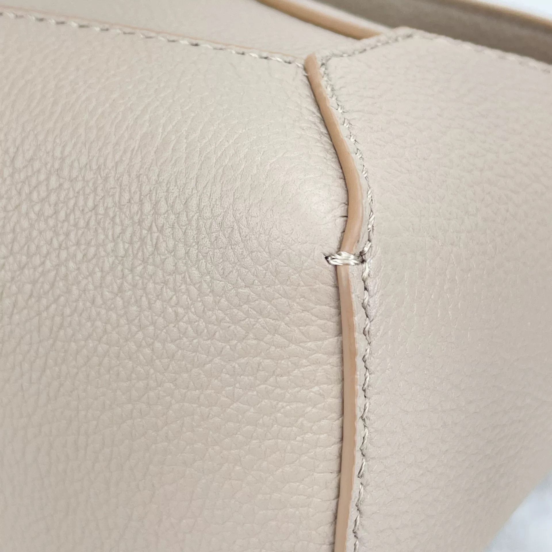 Loewe Pre-loved Bag Very good condition Size ONE SIZE - 7 Thumbnail
