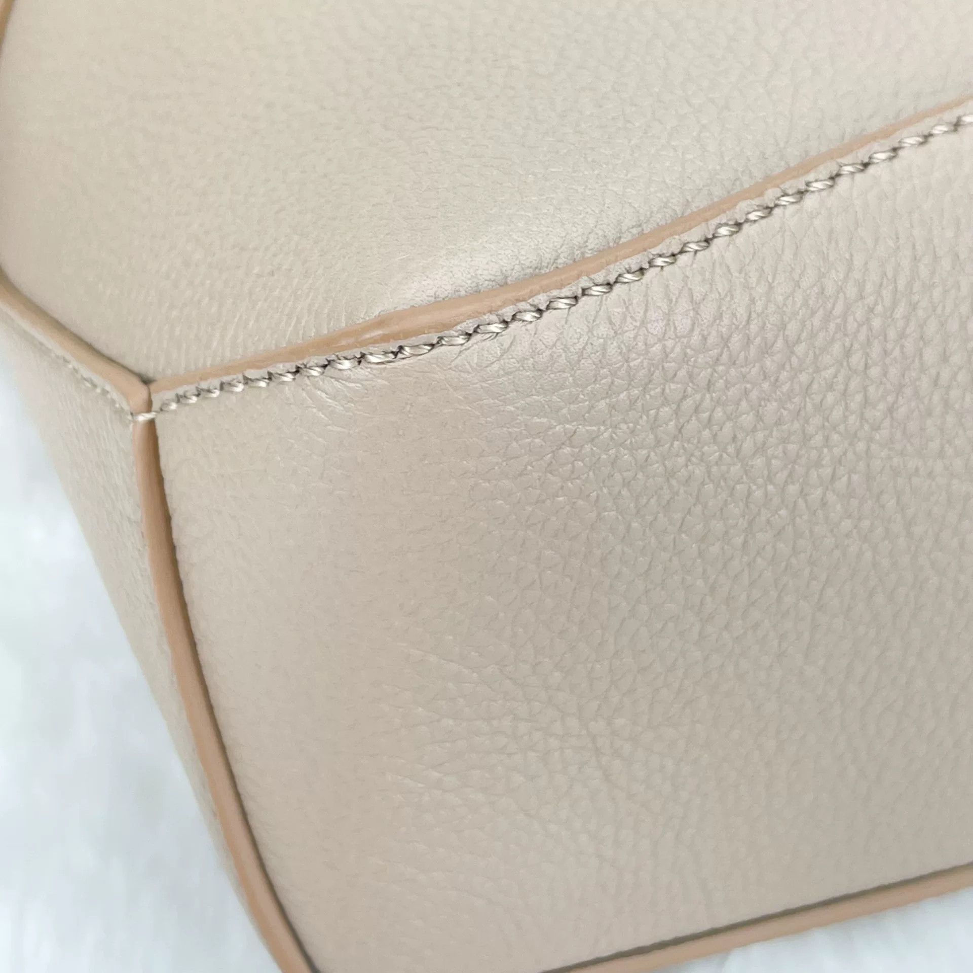 Loewe Pre-loved Bag Very good condition Size ONE SIZE - 6 Thumbnail