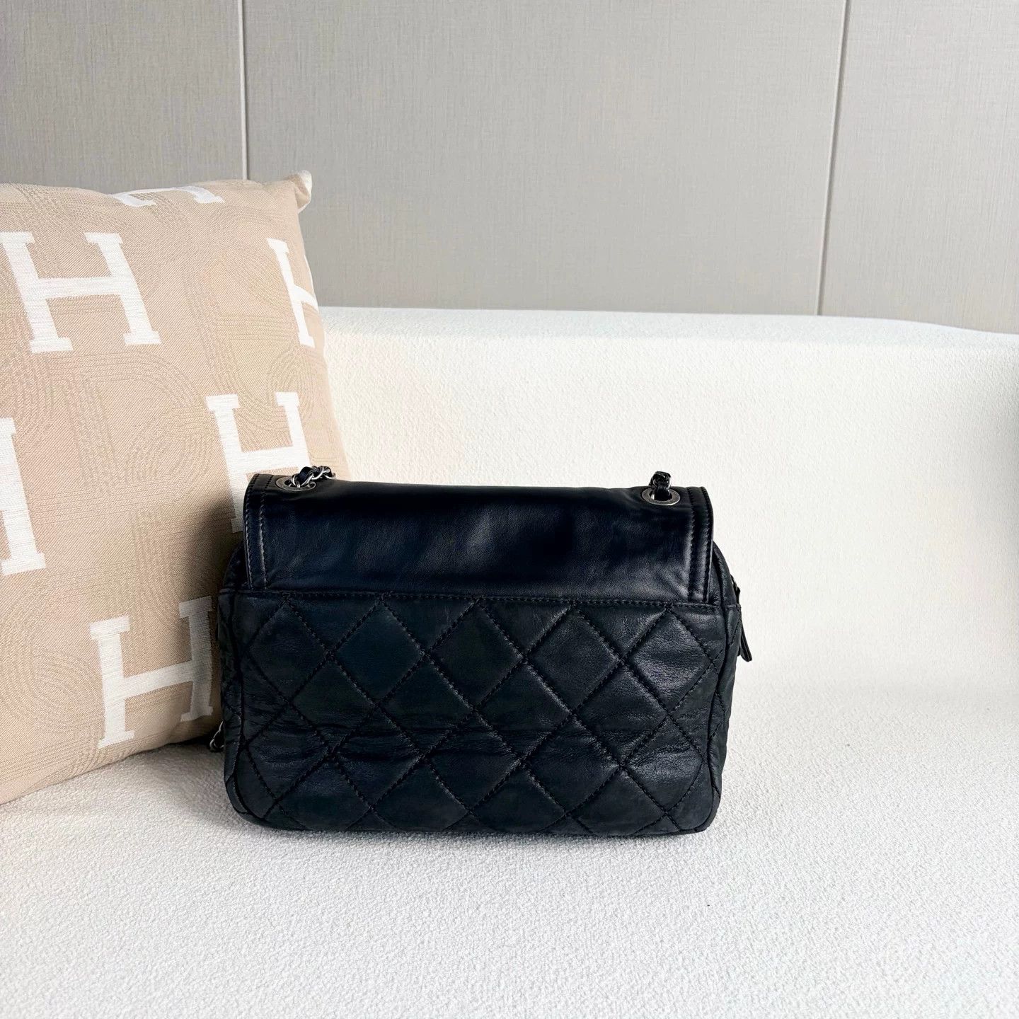 Chanel Pre-loved Bag Very good condition Size ONE SIZE - 3 Thumbnail