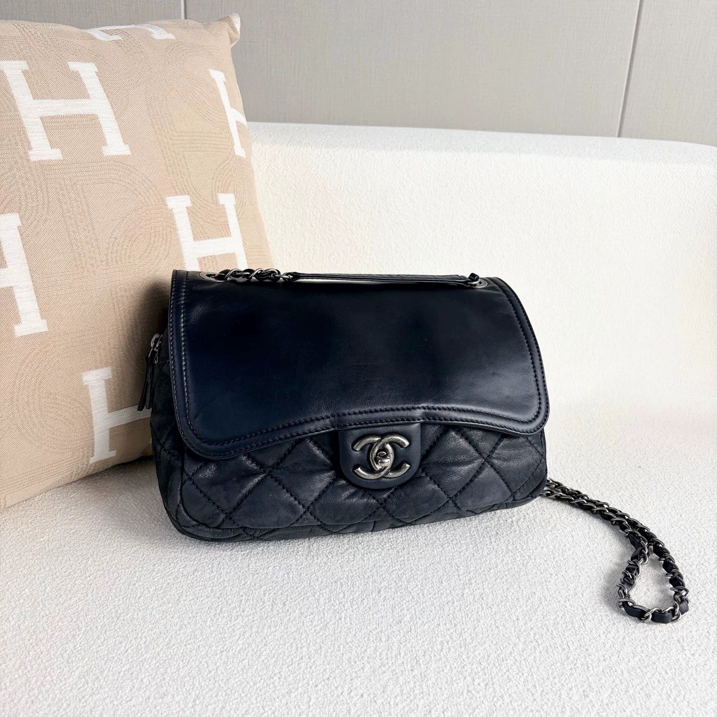 Chanel Pre-loved Bag Very good condition Size ONE SIZE - 6 Thumbnail