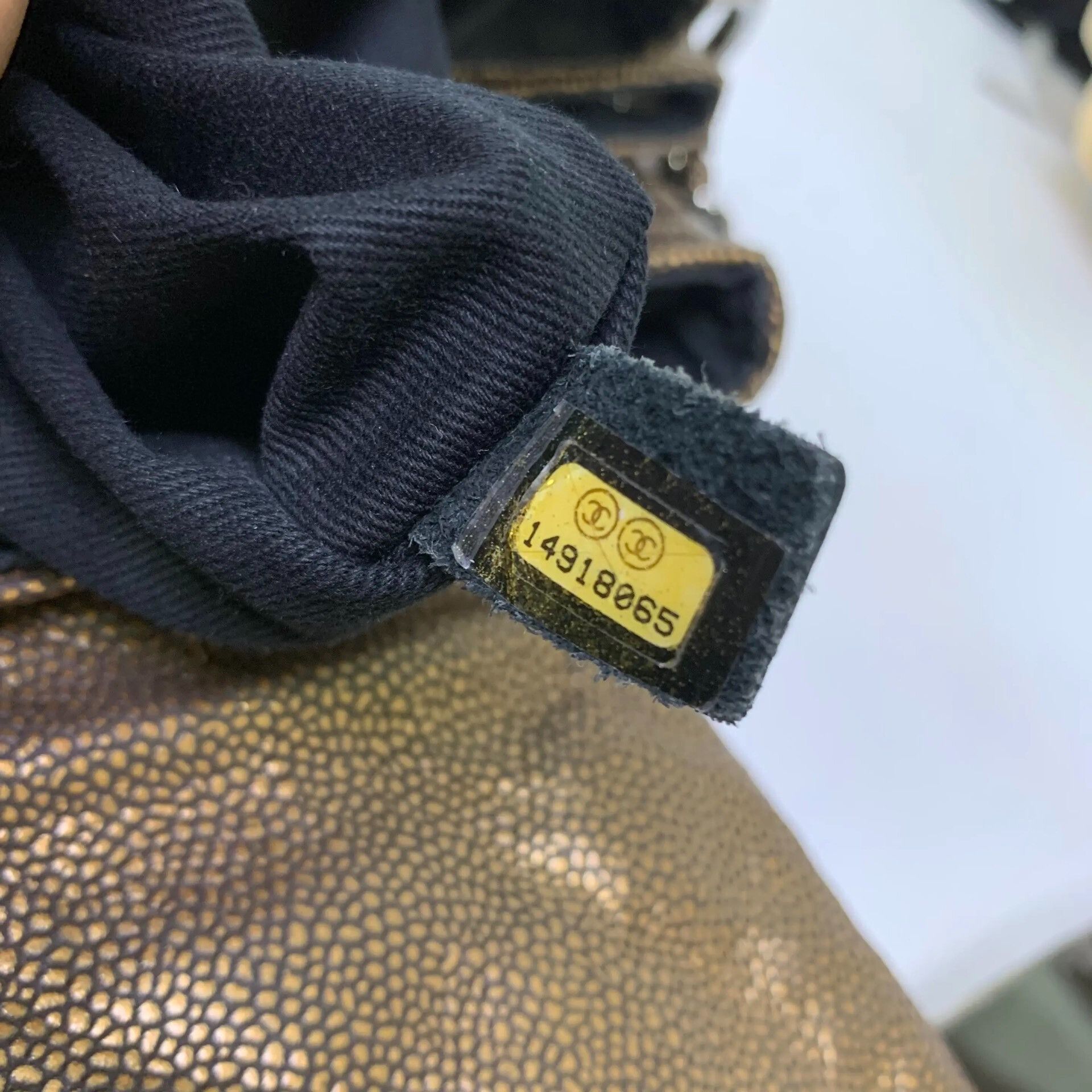Chanel Pre-loved Bag Very good condition Size ONE SIZE - 9 Thumbnail