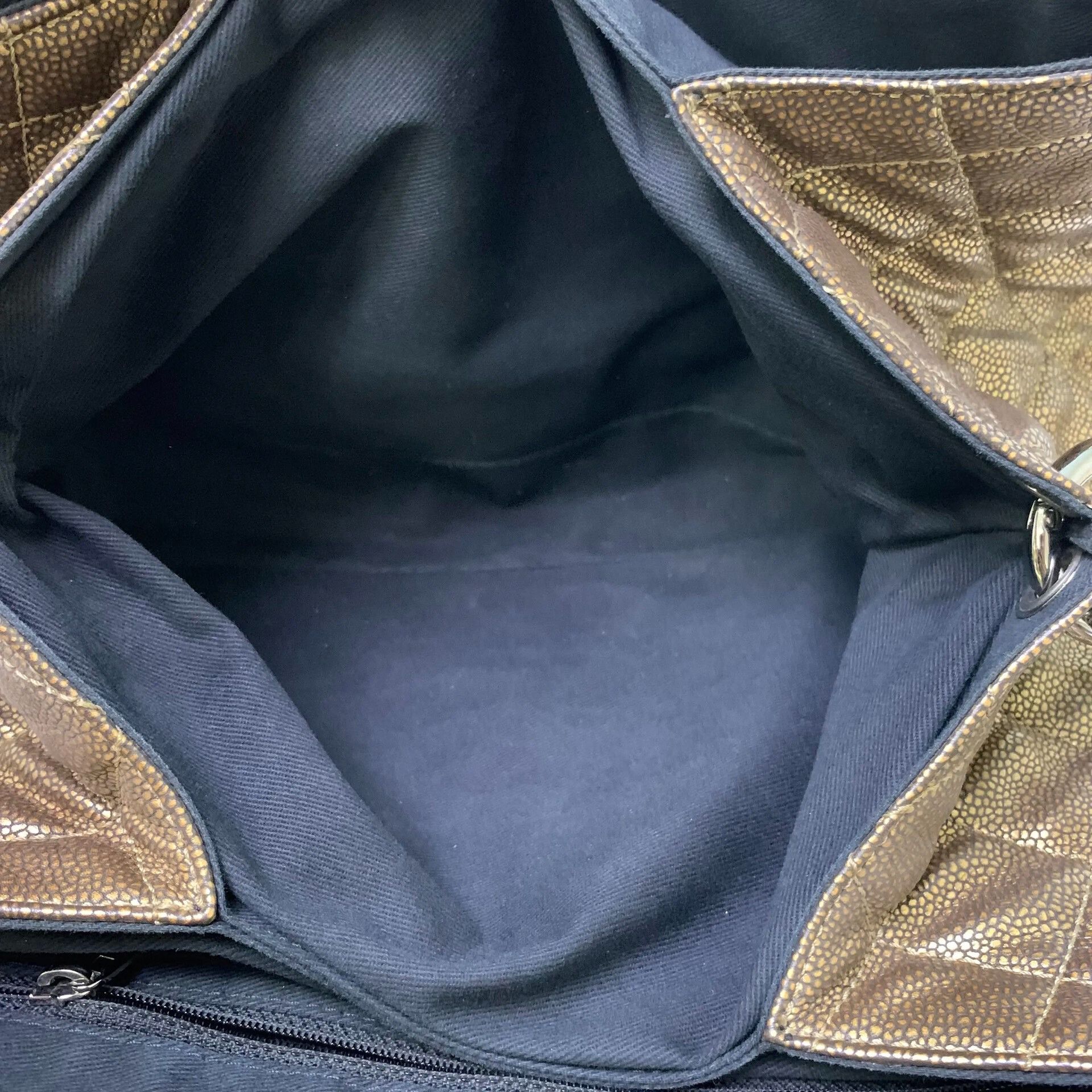 Chanel Pre-loved Bag Very good condition Size ONE SIZE - 8 Thumbnail