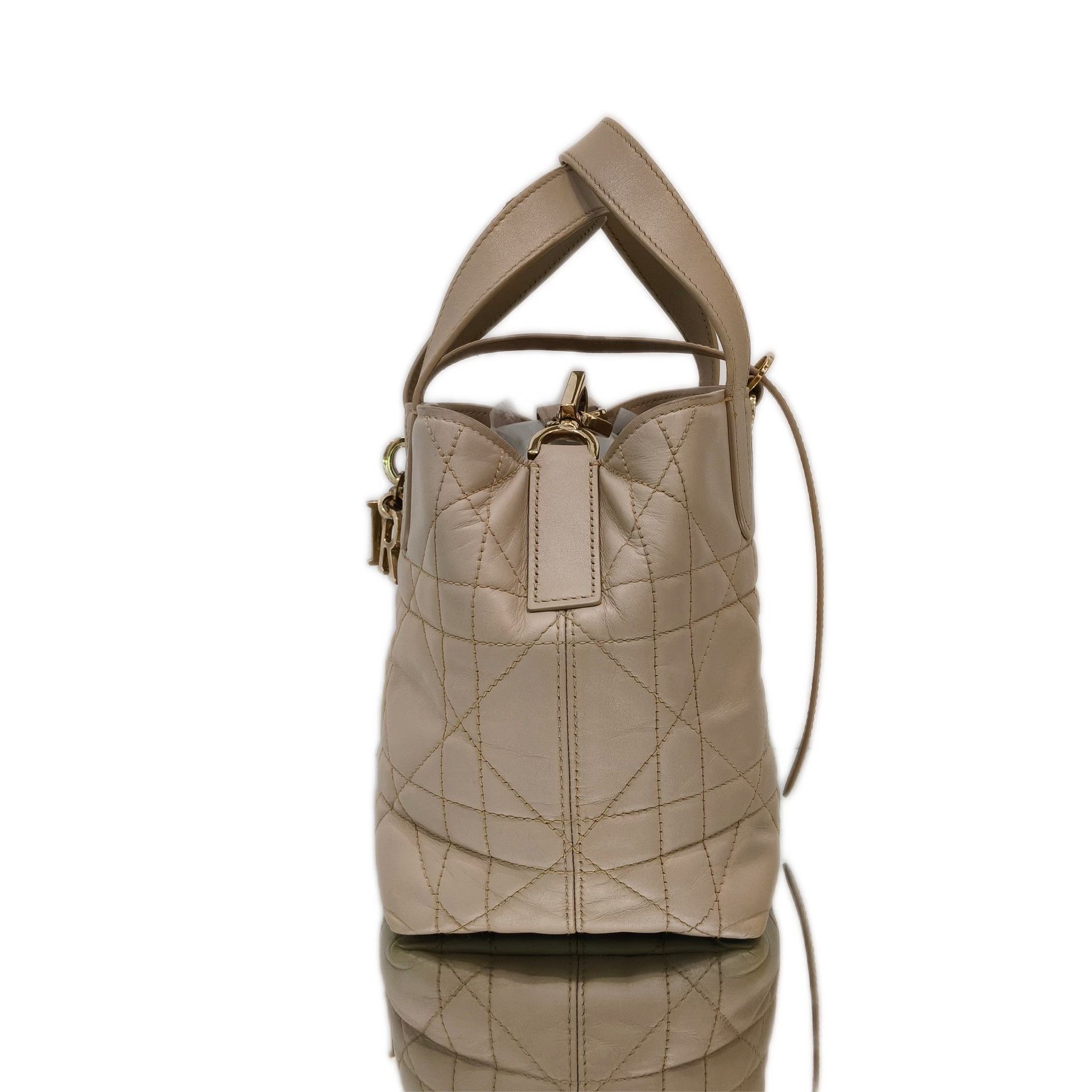 Dior Pre-loved Bag Very good condition Size ONE SIZE - 4 Thumbnail