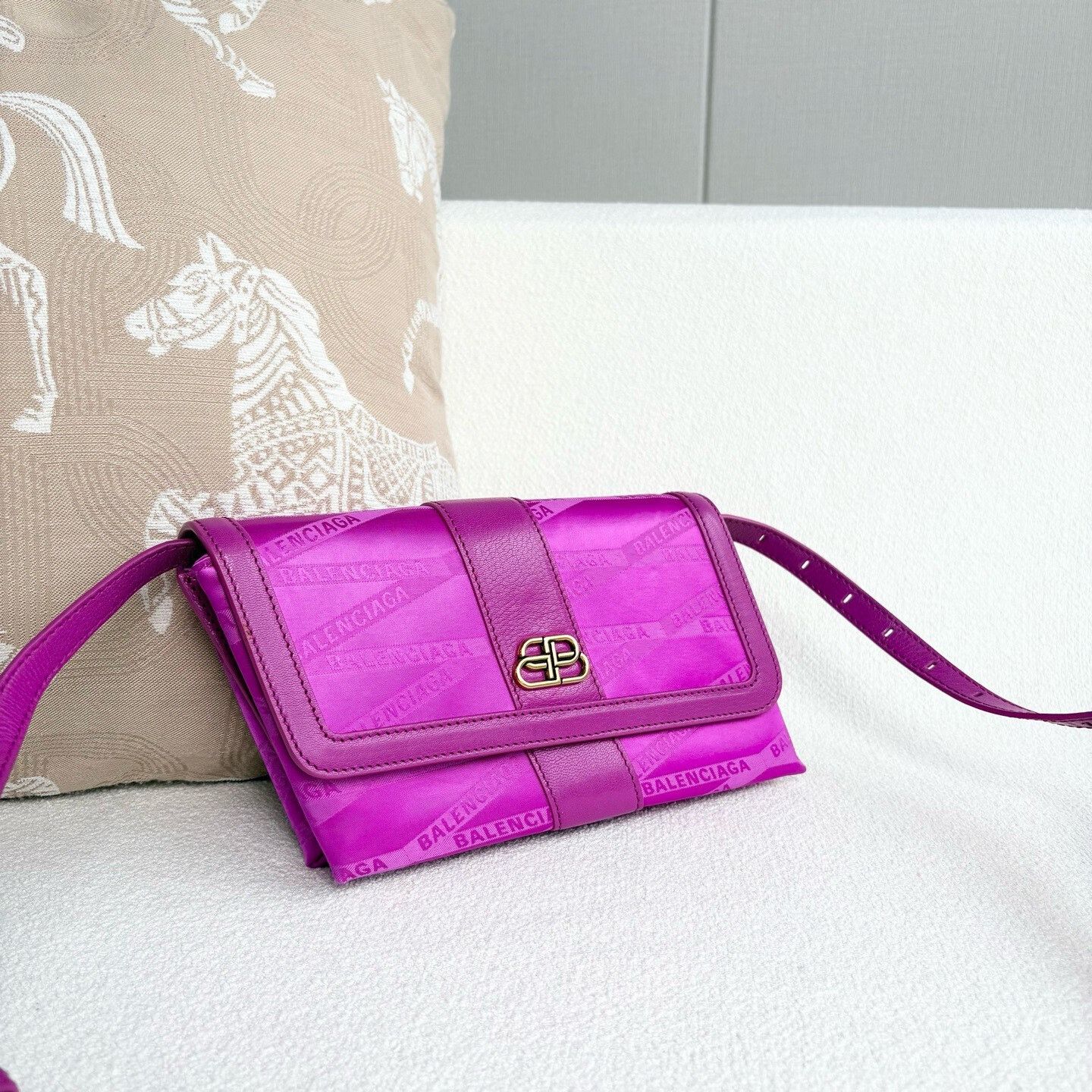 Balenciaga Pre-loved Bag Very good condition Size ONE SIZE - 4 Thumbnail