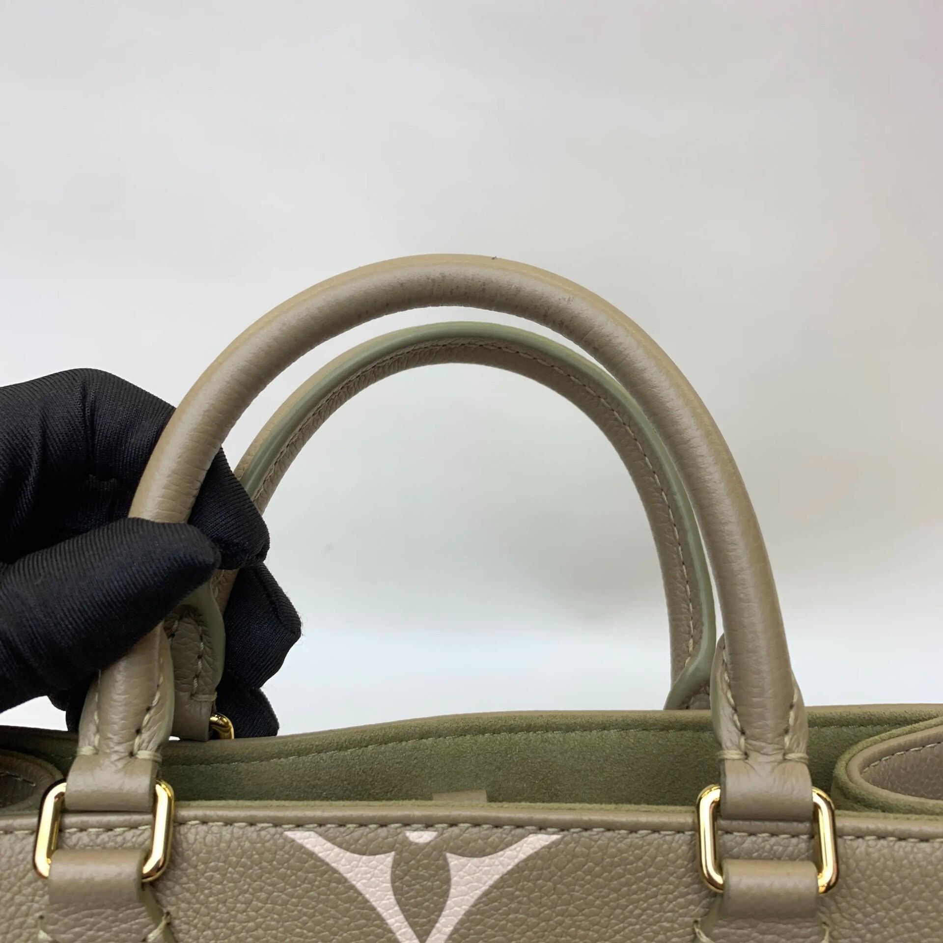 Louis Vuitton Pre-loved Bag Very good condition Size ONE SIZE - 9 Thumbnail