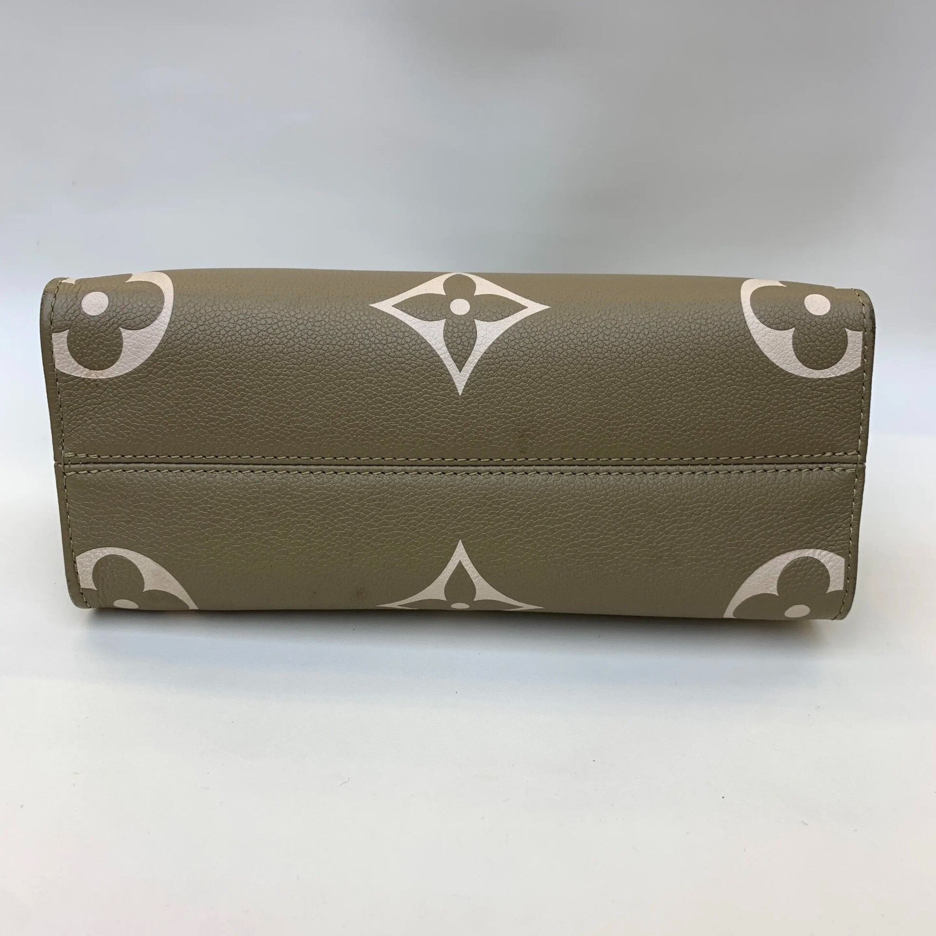 Louis Vuitton Pre-loved Bag Very good condition Size ONE SIZE - 7 Thumbnail