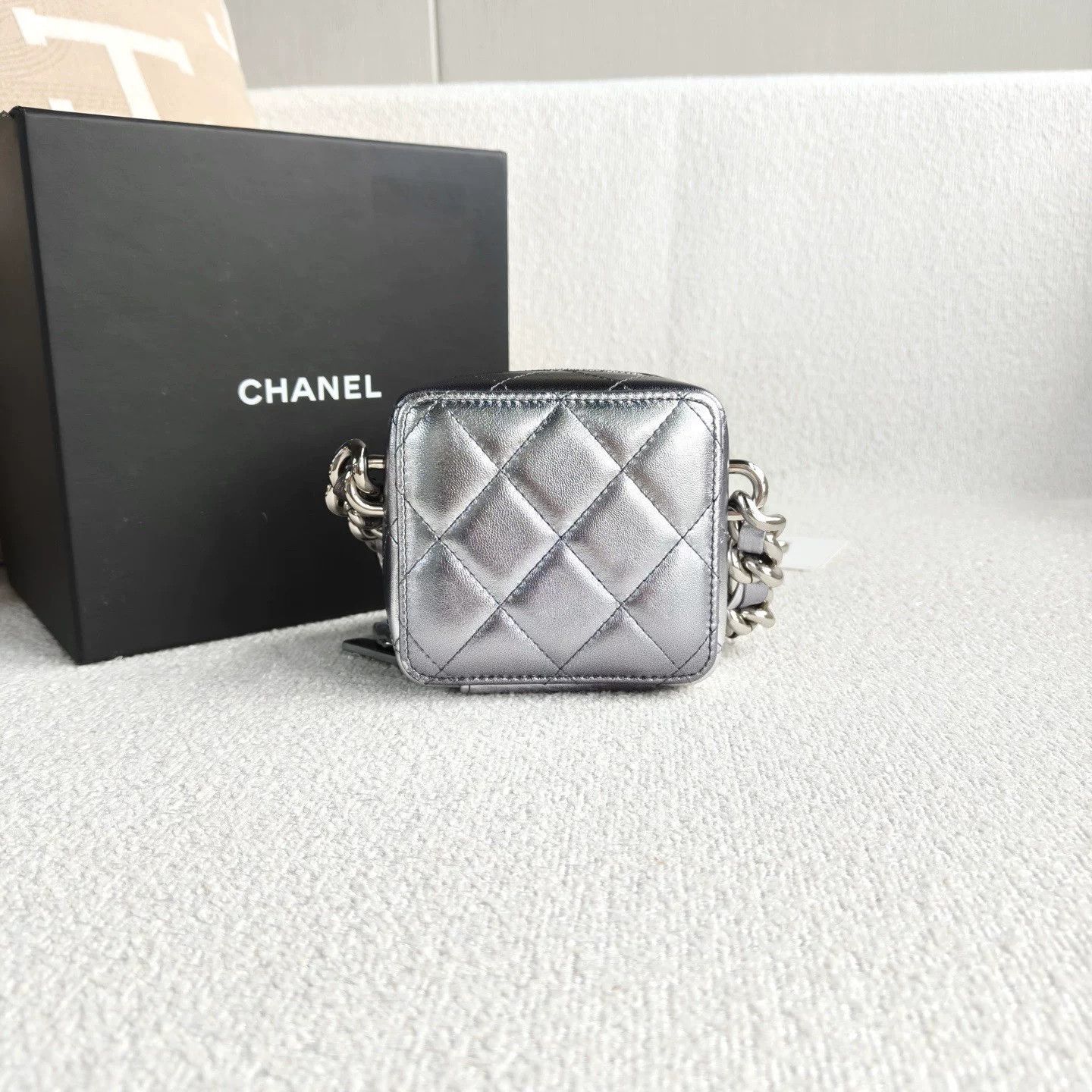 Chanel Pre-loved Bag Very good condition Size ONE SIZE - 3 Thumbnail