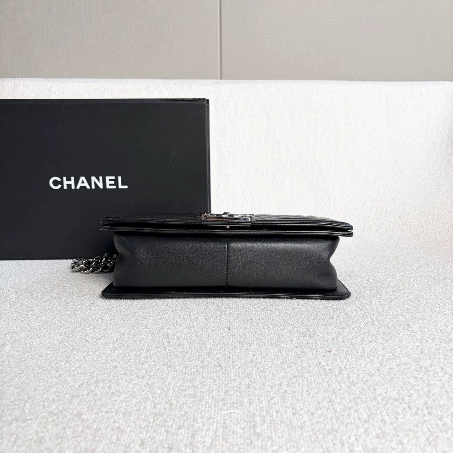 Chanel Pre-loved Bag Very good condition Size ONE SIZE - 5 Thumbnail