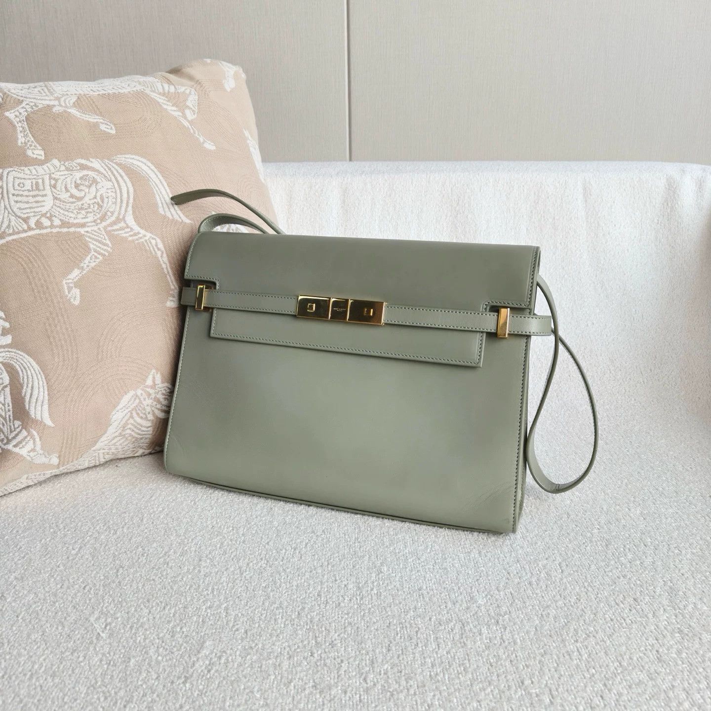 Saint Laurent Paris Pre-loved Bag Very good condition Size ONE SIZE - 4 Thumbnail