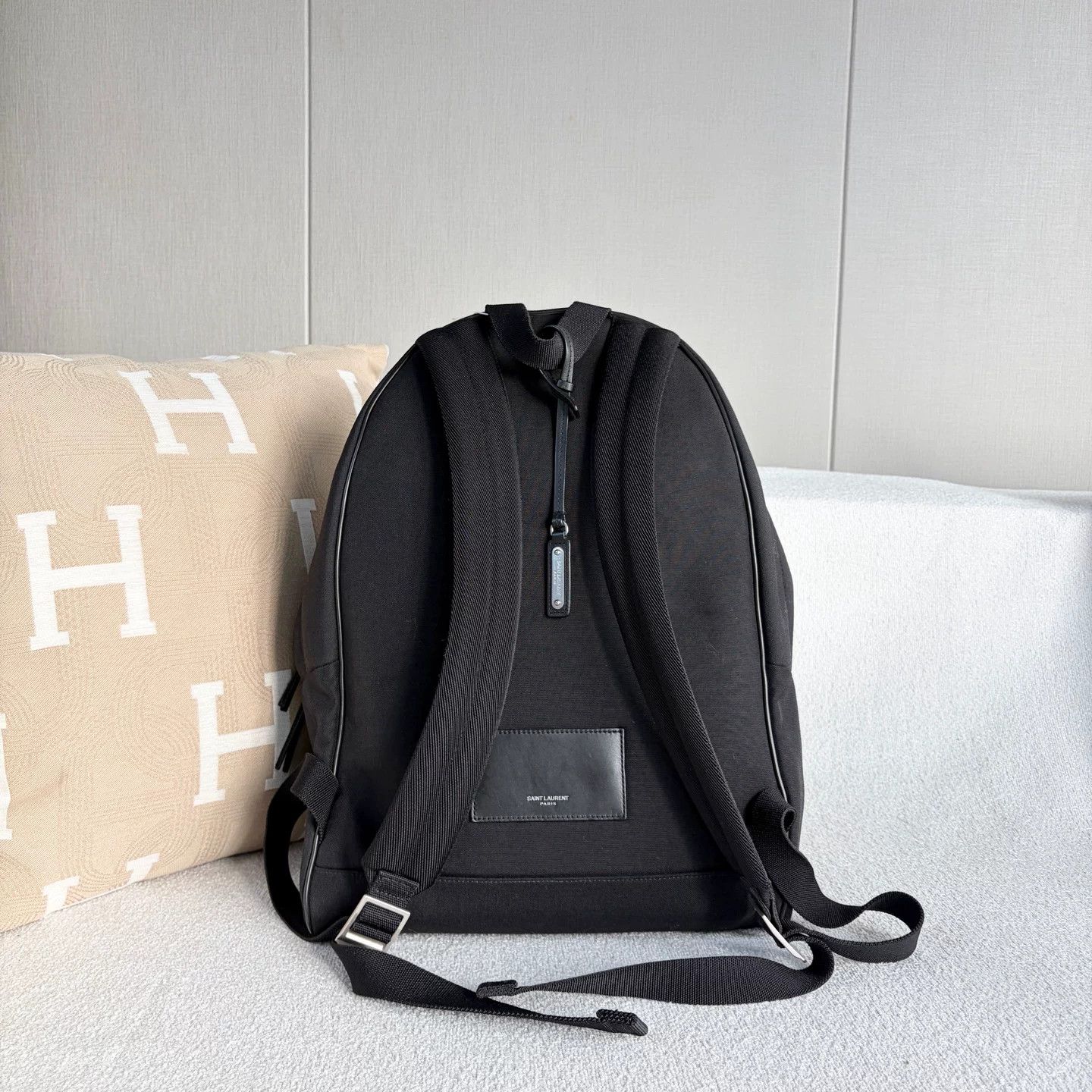 Saint Laurent Paris Pre-loved Bag Very good condition Size ONE SIZE - 3 Thumbnail