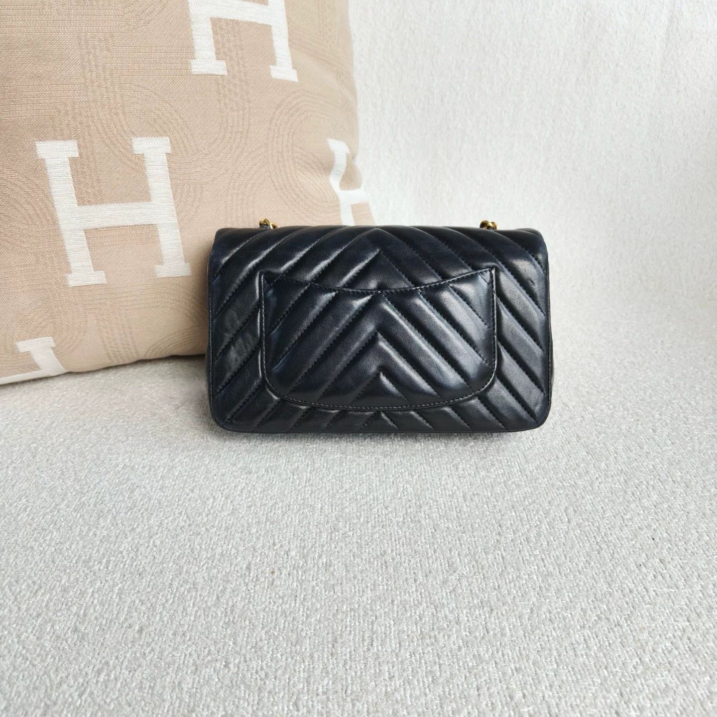 Chanel Pre-loved Bag Very good condition Size ONE SIZE - 3 Thumbnail