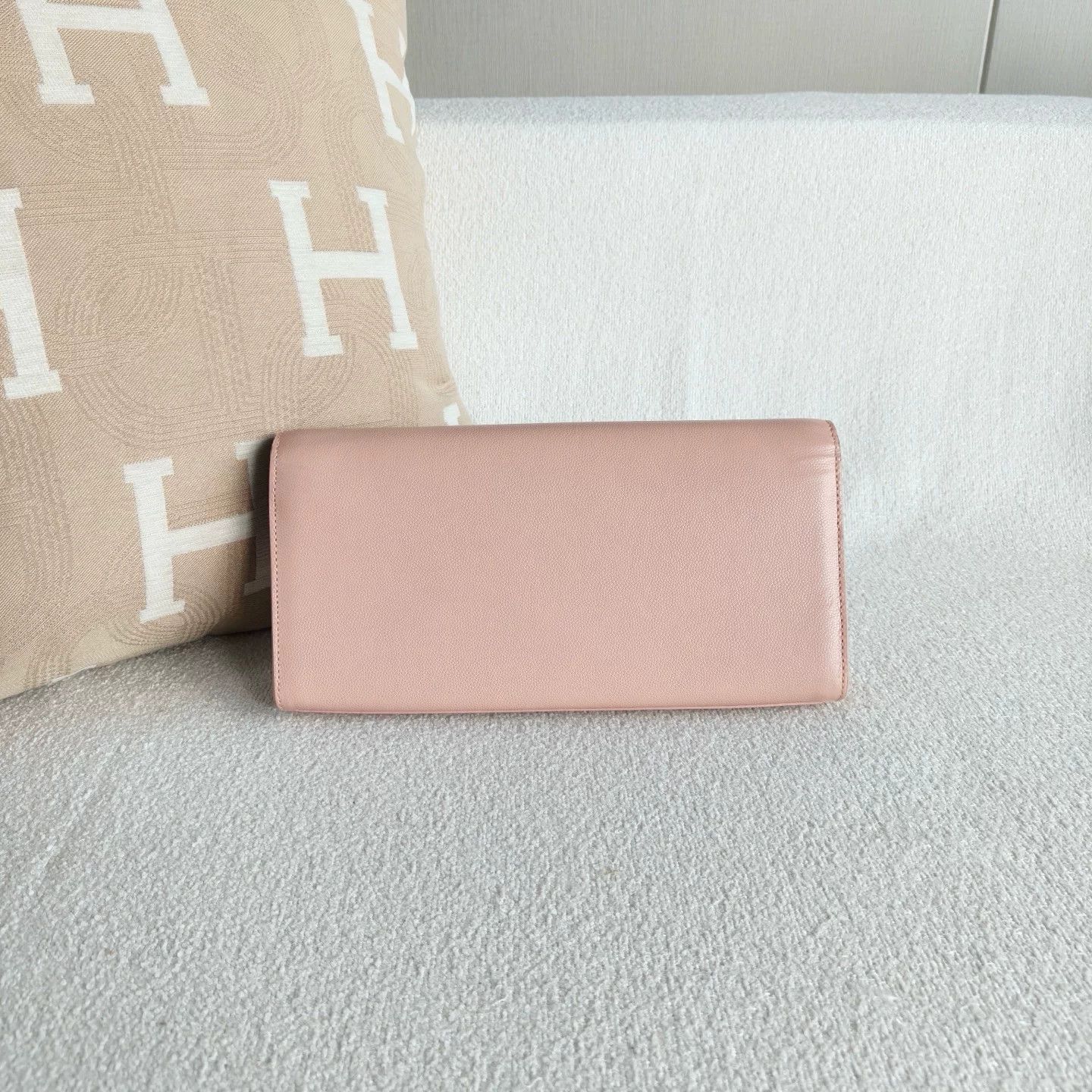 Saint Laurent Paris Pre-loved Bag Very good condition Size ONE SIZE - 3 Thumbnail