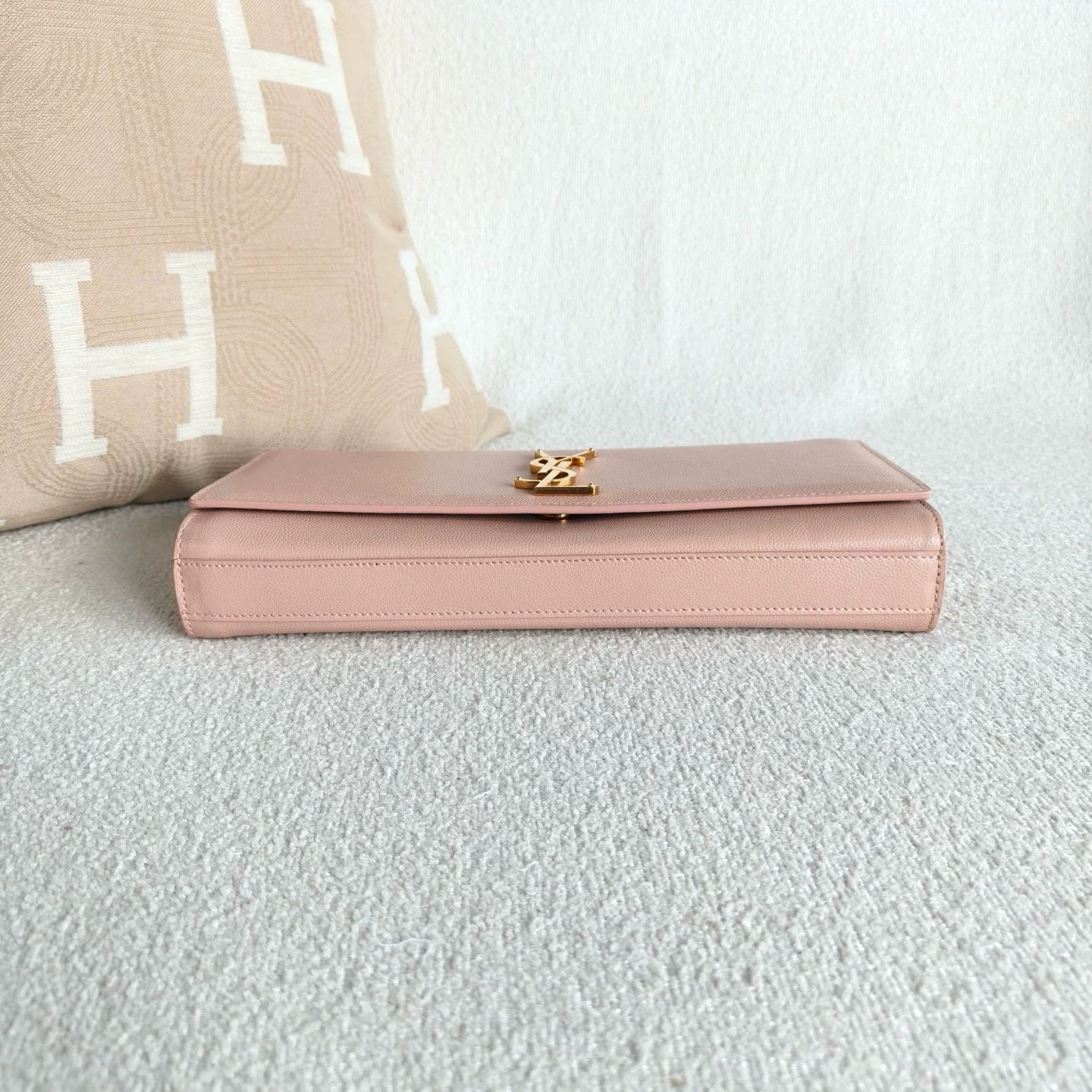 Saint Laurent Paris Pre-loved Bag Very good condition Size ONE SIZE - 5 Thumbnail