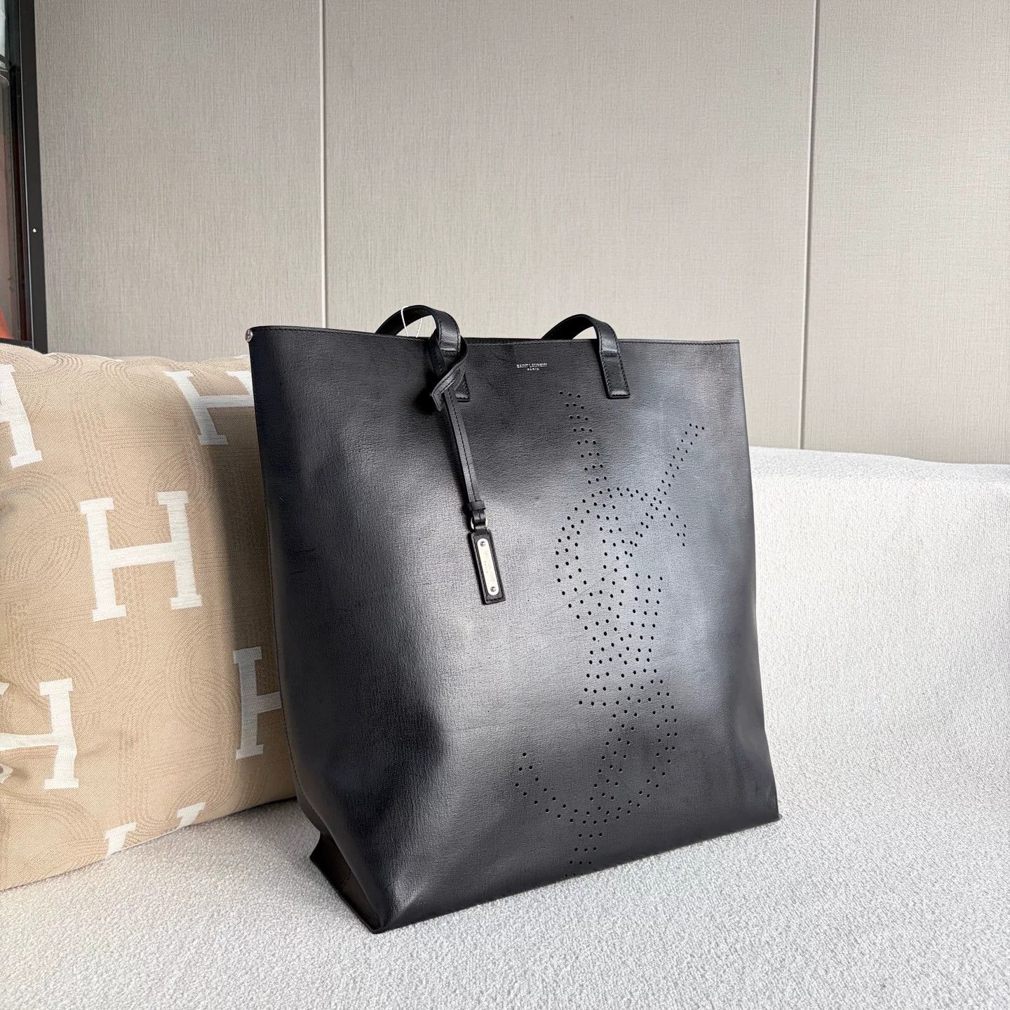 Saint Laurent Paris Pre-loved Bag Very good condition Size ONE SIZE - 6 Thumbnail