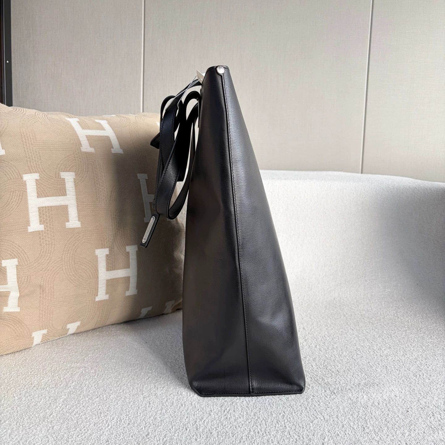 Saint Laurent Paris Pre-loved Bag Very good condition Size ONE SIZE - 8 Thumbnail
