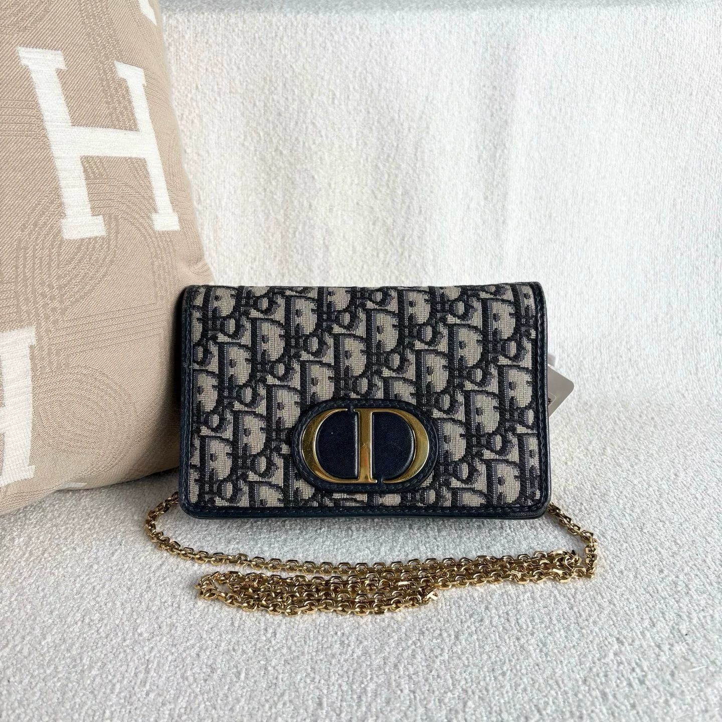 Dior Pre-loved Bag Very good condition Size ONE SIZE - 2 Thumbnail