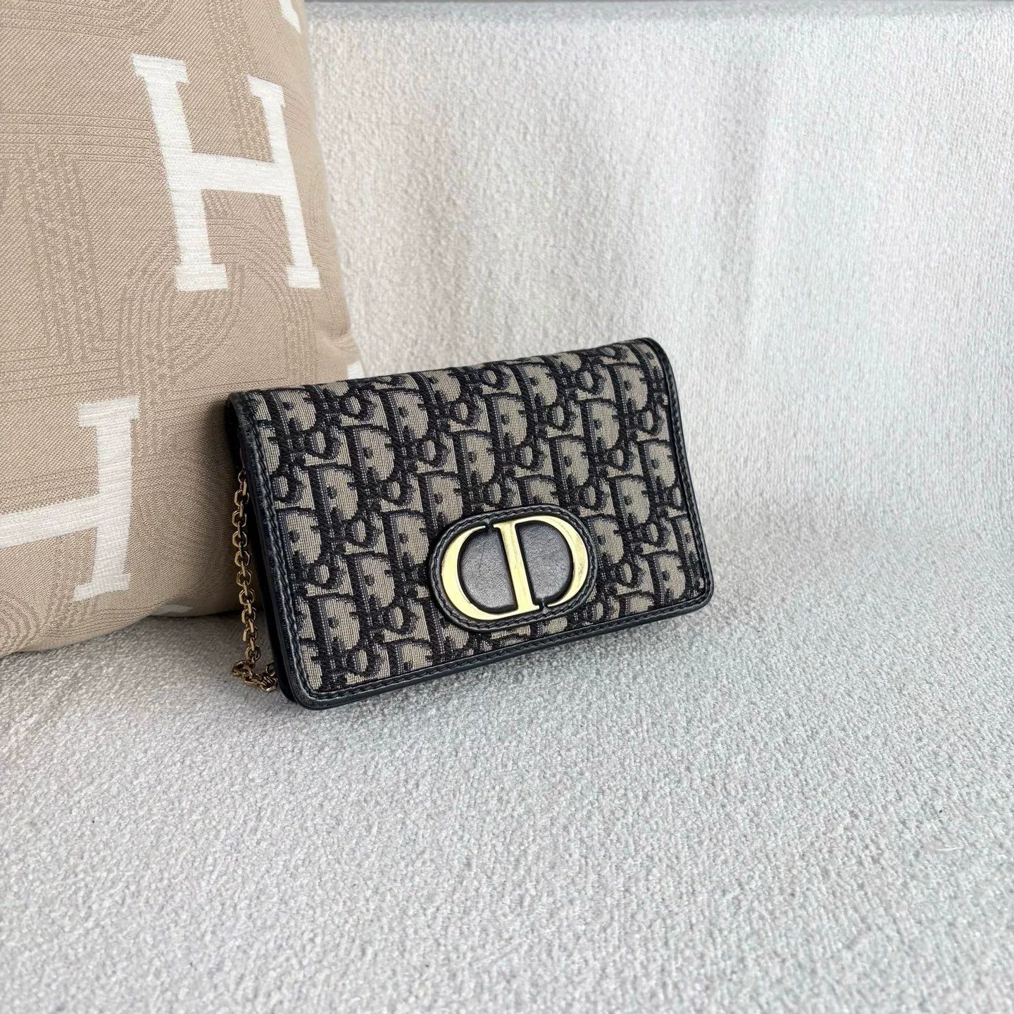 Dior Pre-loved Bag Very good condition Size ONE SIZE - 4 Thumbnail