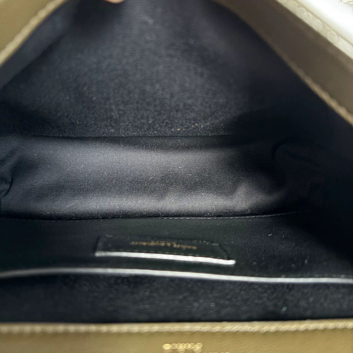 Saint Laurent Paris Pre-loved Bag Very good condition Size ONE SIZE - 7 Thumbnail
