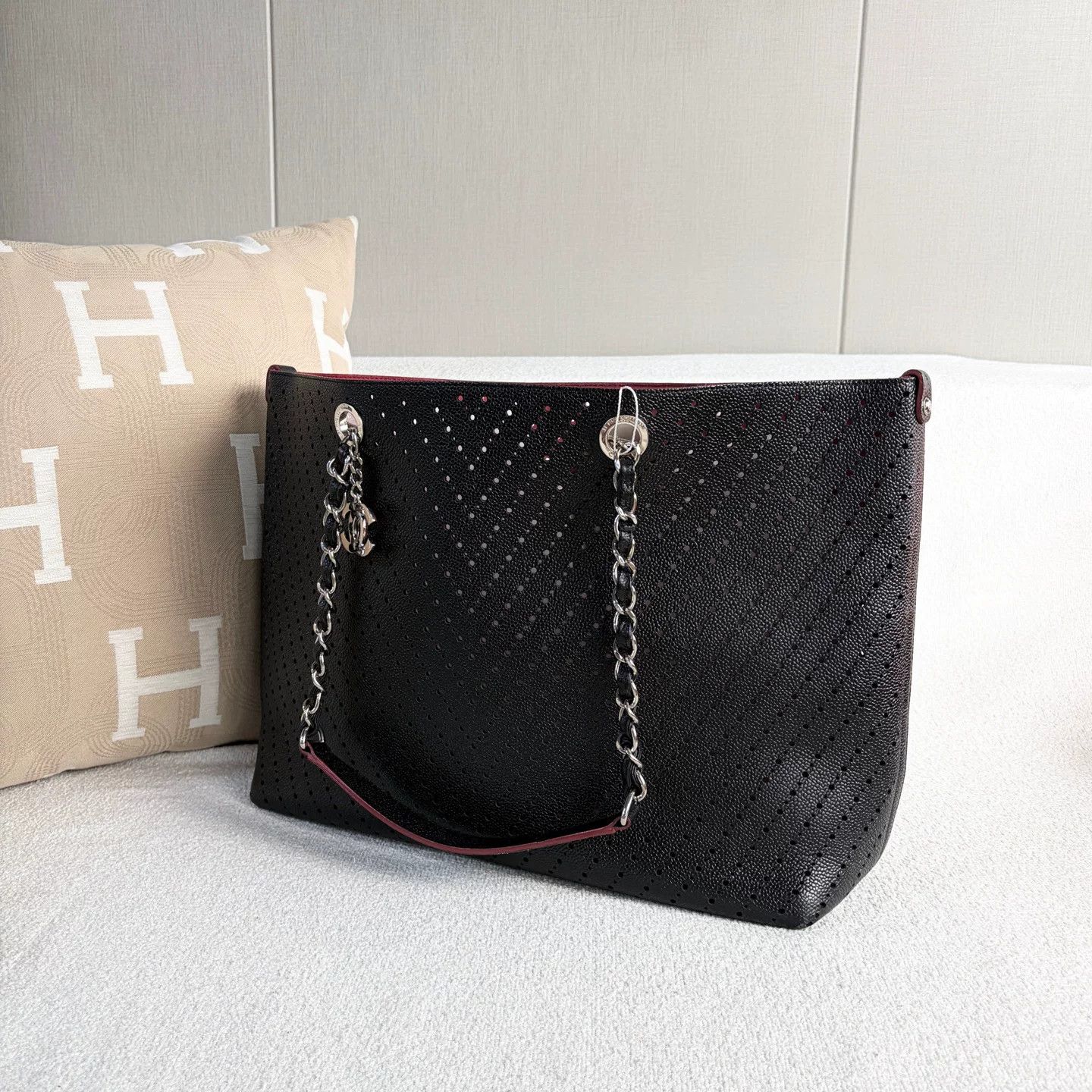 Chanel Pre-loved Bag Very good condition Size ONE SIZE - 4 Thumbnail