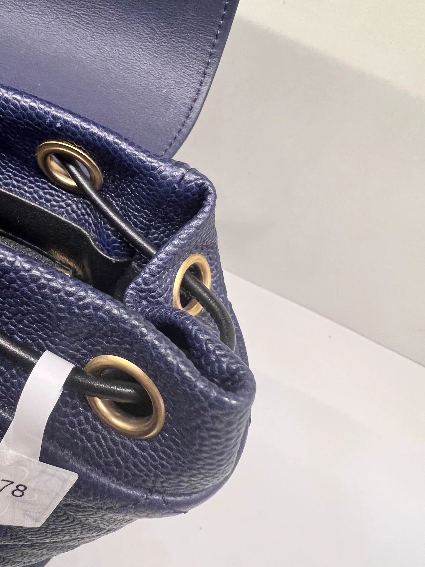 Chanel Pre-loved Bag Very good condition Size ONE SIZE - 7 Thumbnail