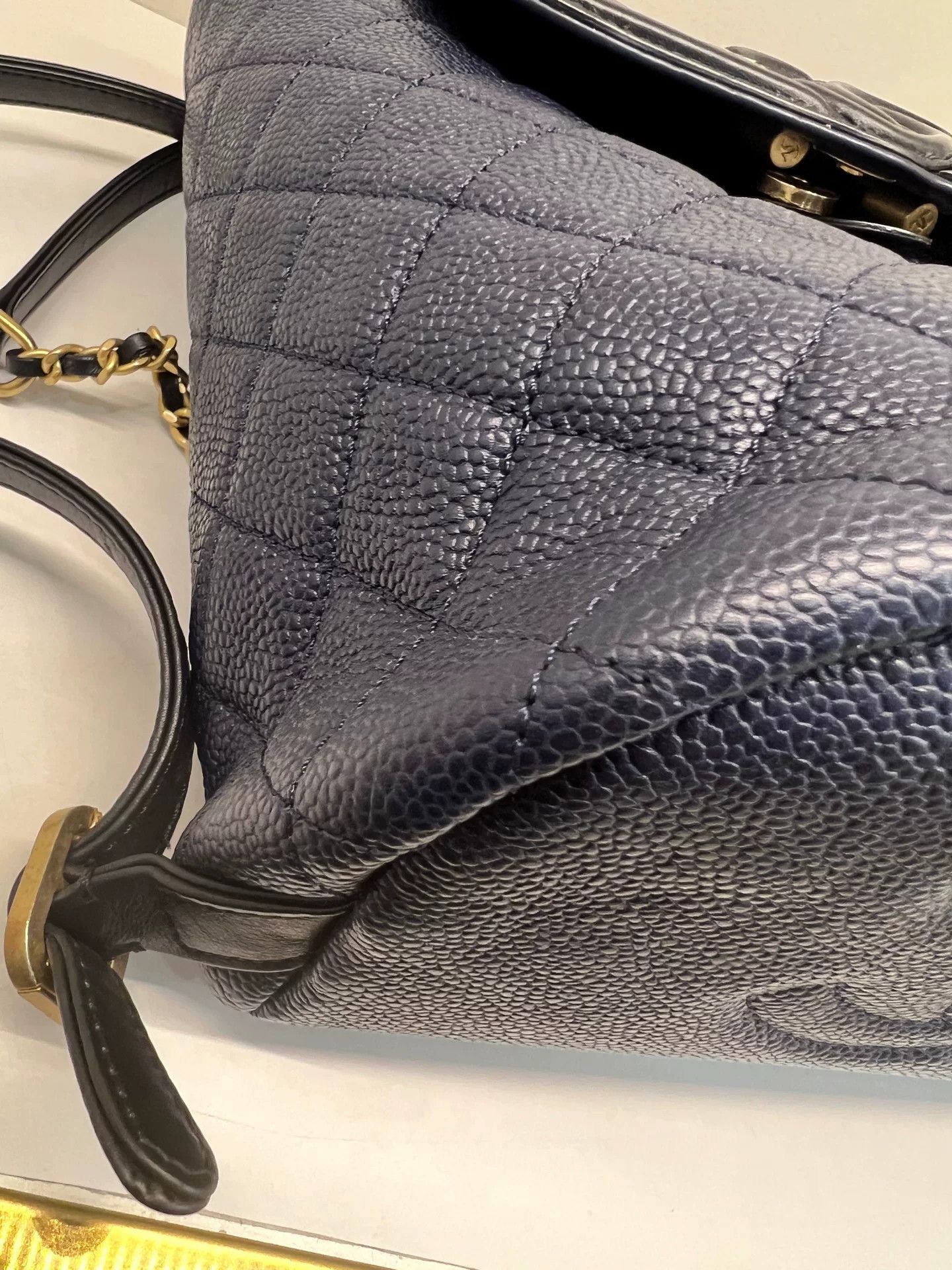 Chanel Pre-loved Bag Very good condition Size ONE SIZE - 4 Thumbnail