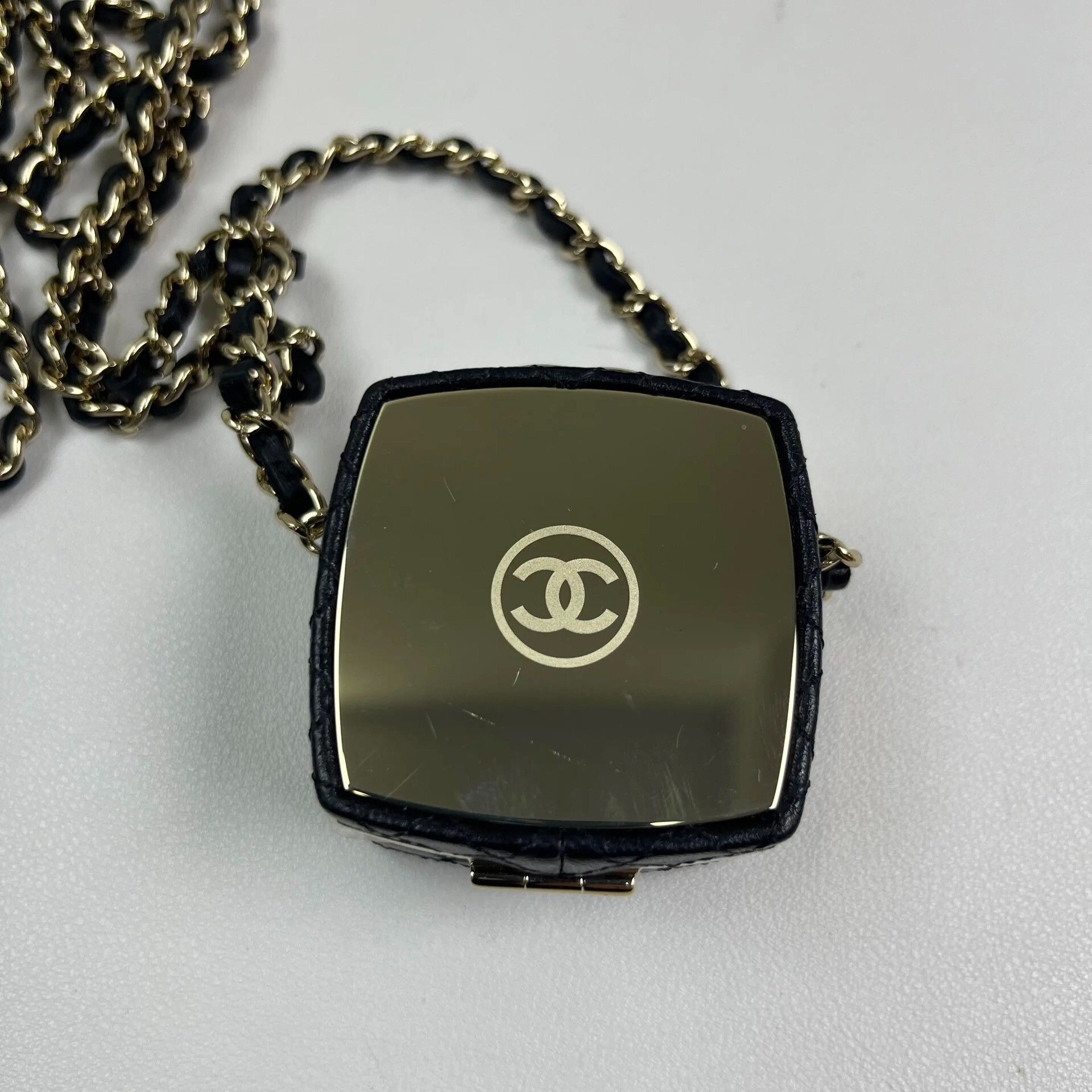 Chanel Pre-loved Bag Very good condition Size ONE SIZE - 7 Thumbnail