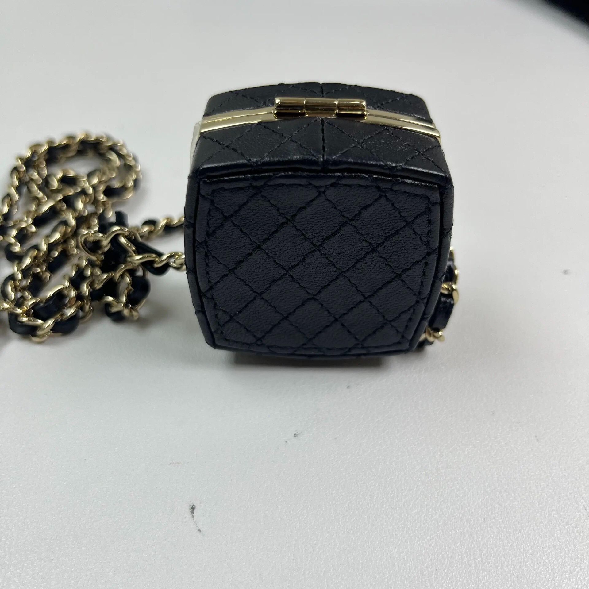 Chanel Pre-loved Bag Very good condition Size ONE SIZE - 6 Thumbnail
