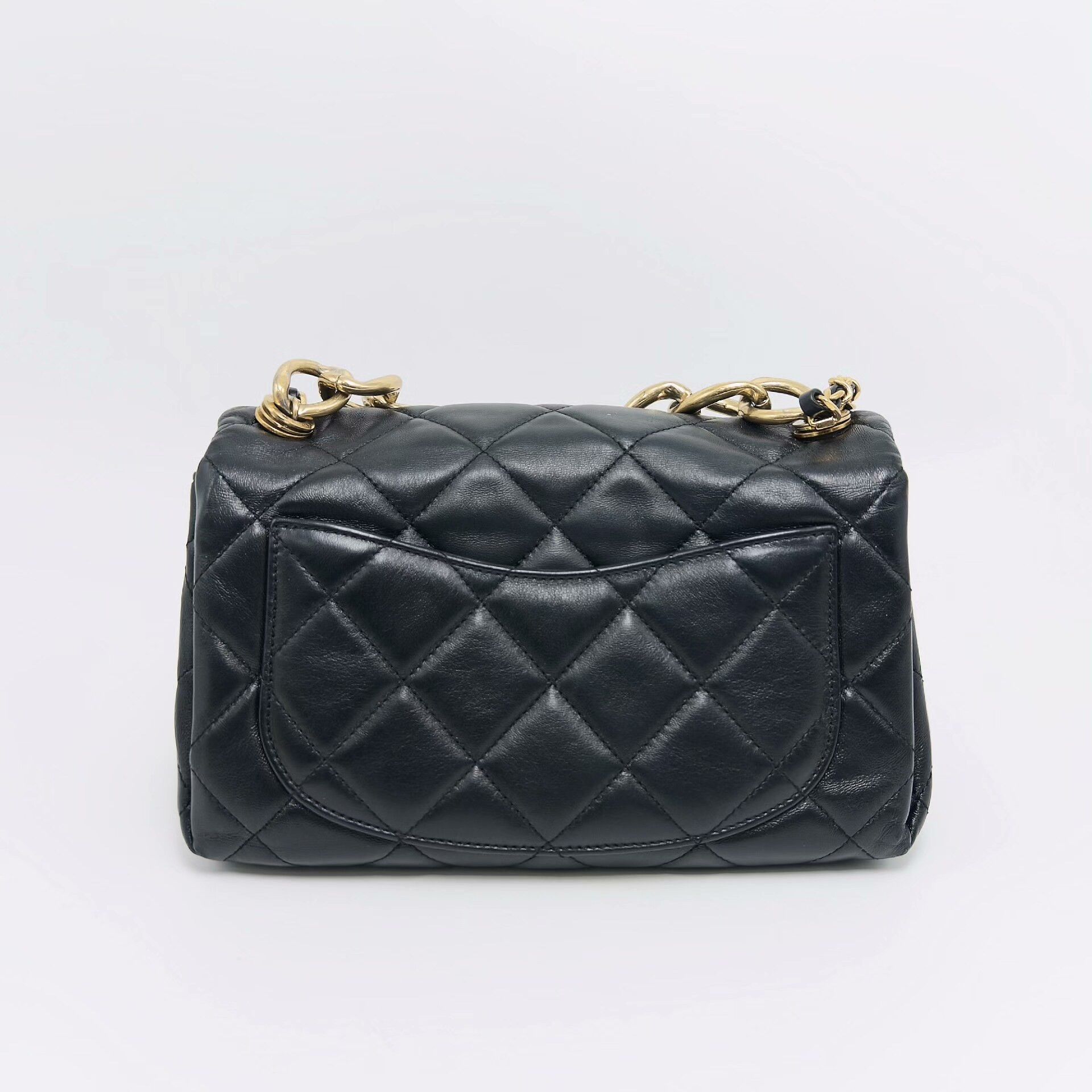 Chanel Pre-loved Bag Very good condition Size ONE SIZE - 2 Thumbnail