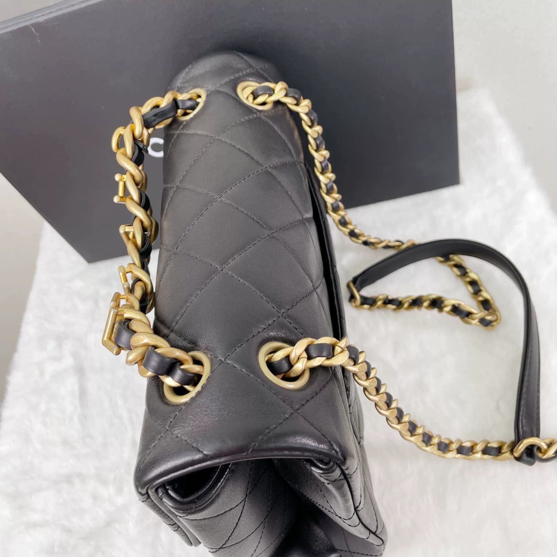 Chanel Pre-loved Bag Very good condition Size ONE SIZE - 6 Thumbnail