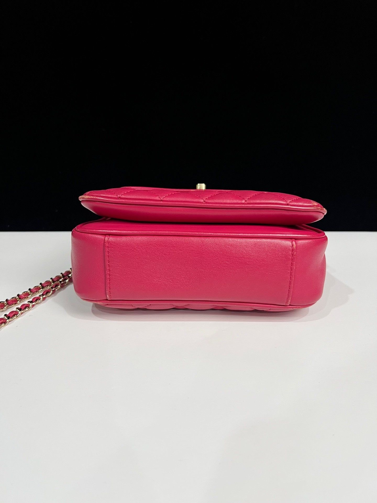 Chanel Pre-loved Bag Very good condition Size ONE SIZE - 6 Thumbnail