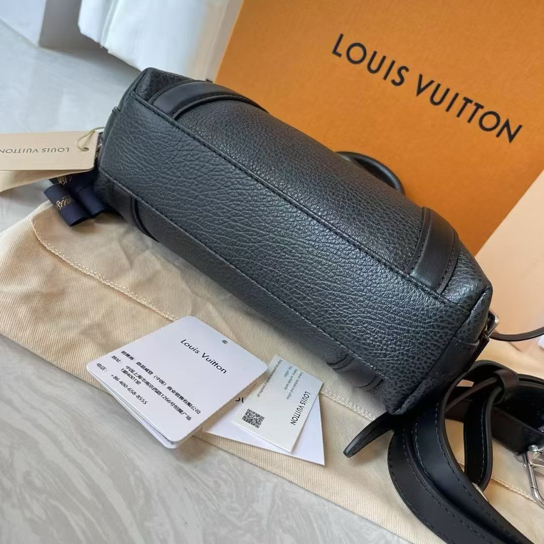 Louis Vuitton Pre-loved Bag Brand new condition Size ONE SIZE - 8 Thumbnail