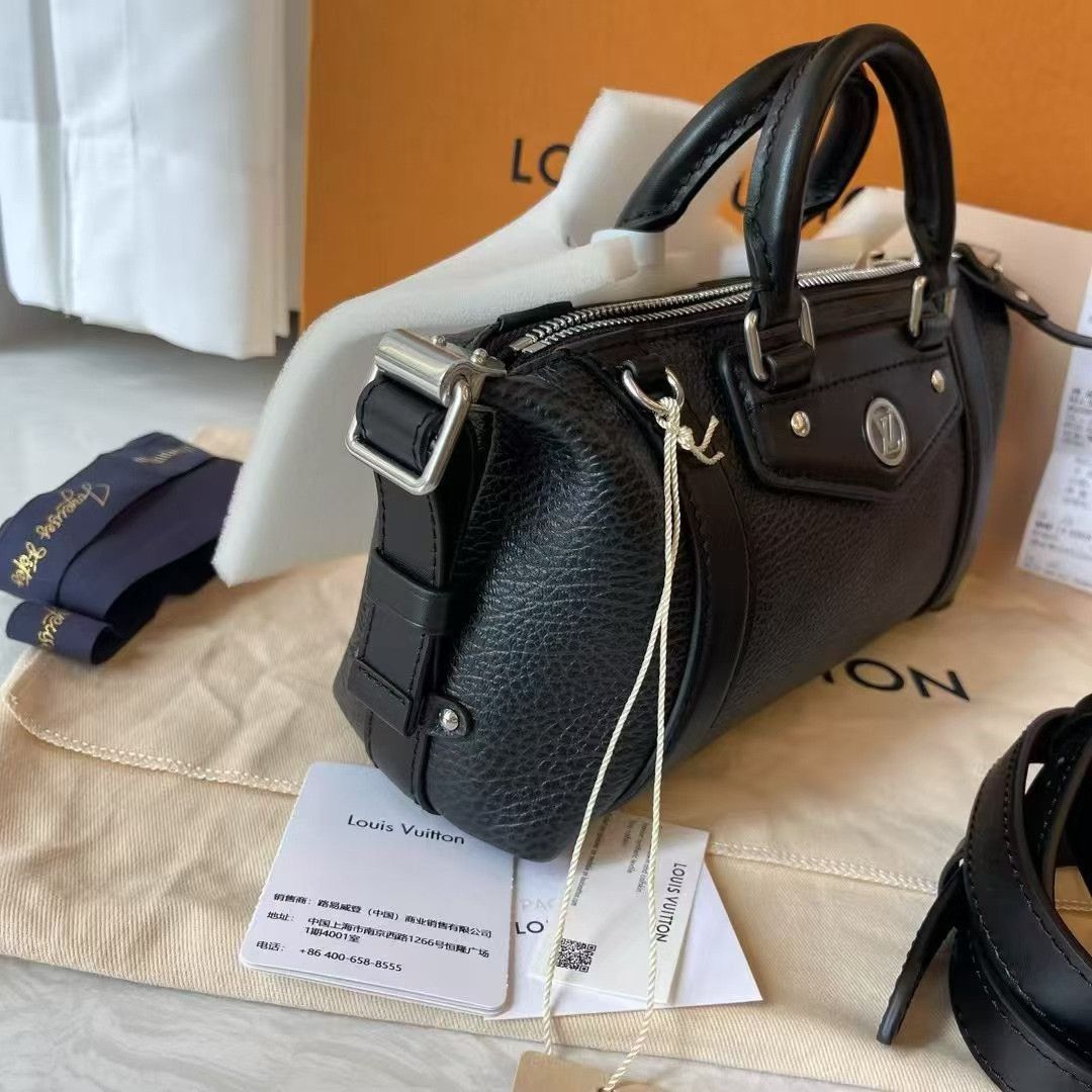 Louis Vuitton Pre-loved Bag Brand new condition Size ONE SIZE - 4 Thumbnail