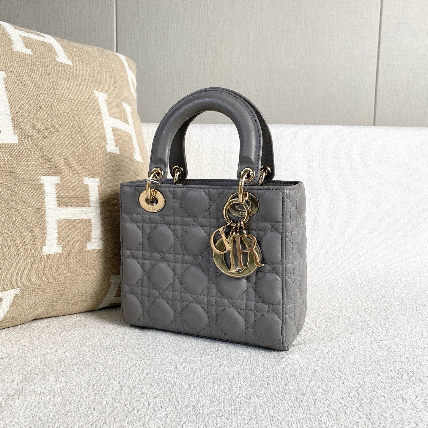 Dior Pre-loved Bag Very good condition Size ONE SIZE - 4 Thumbnail