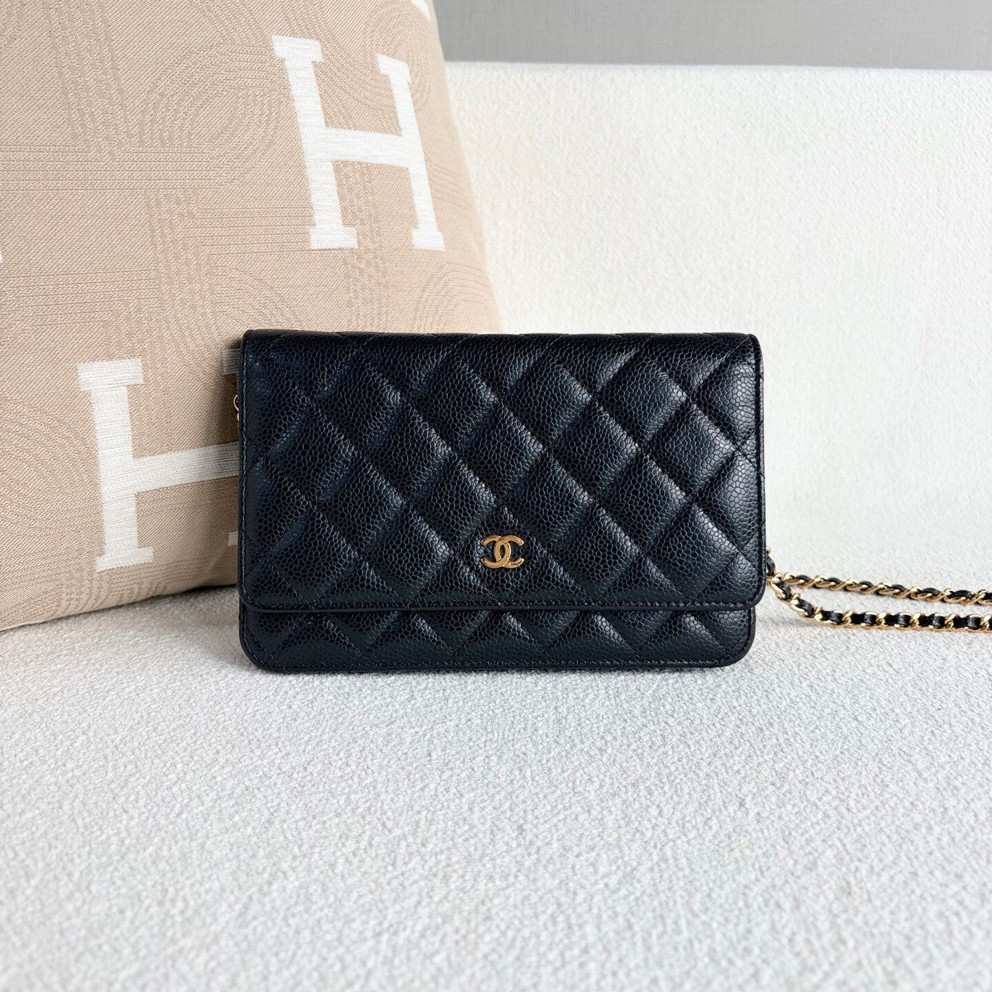 Chanel Pre-loved Bag Very good condition Size ONE SIZE - 2 Thumbnail
