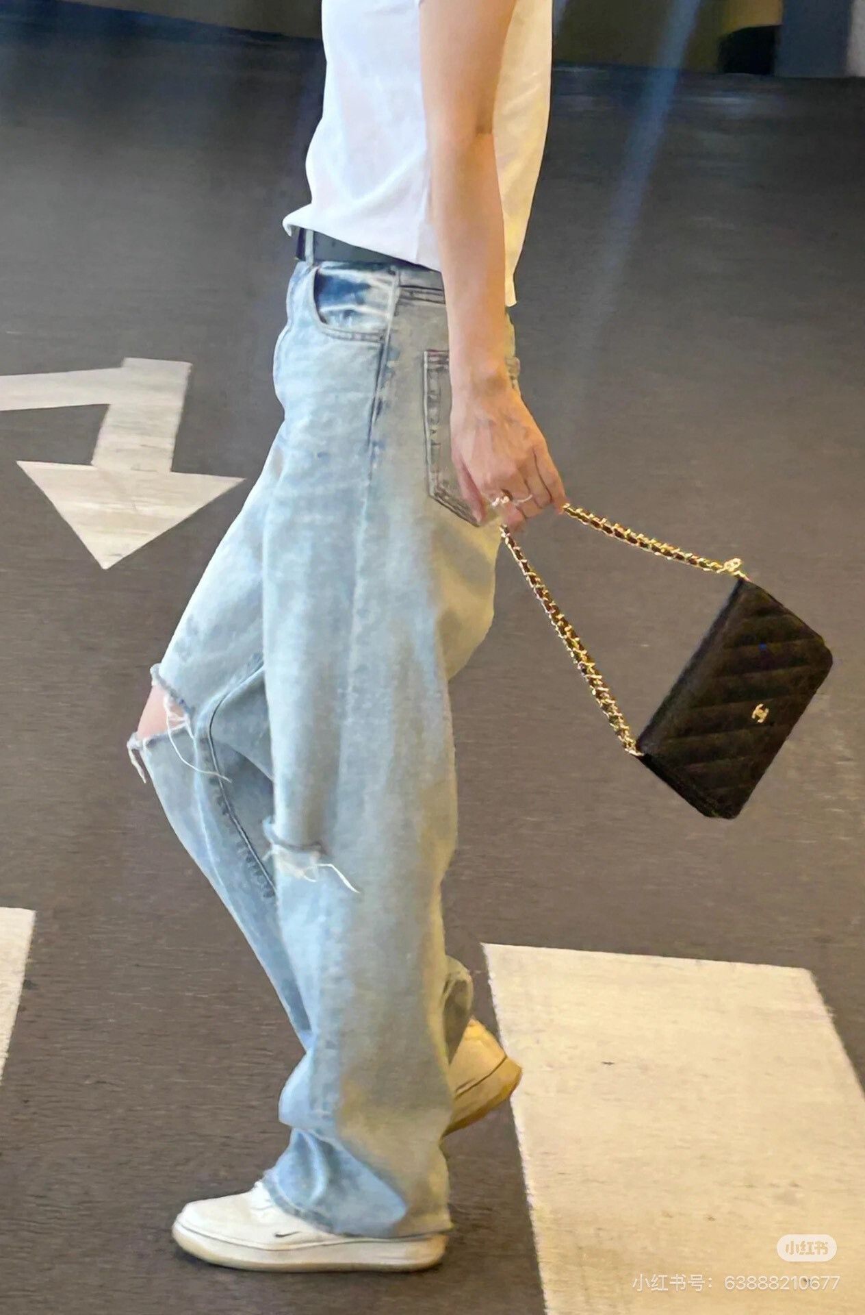 Chanel Pre-loved Bag Very good condition Size ONE SIZE - 8 Thumbnail