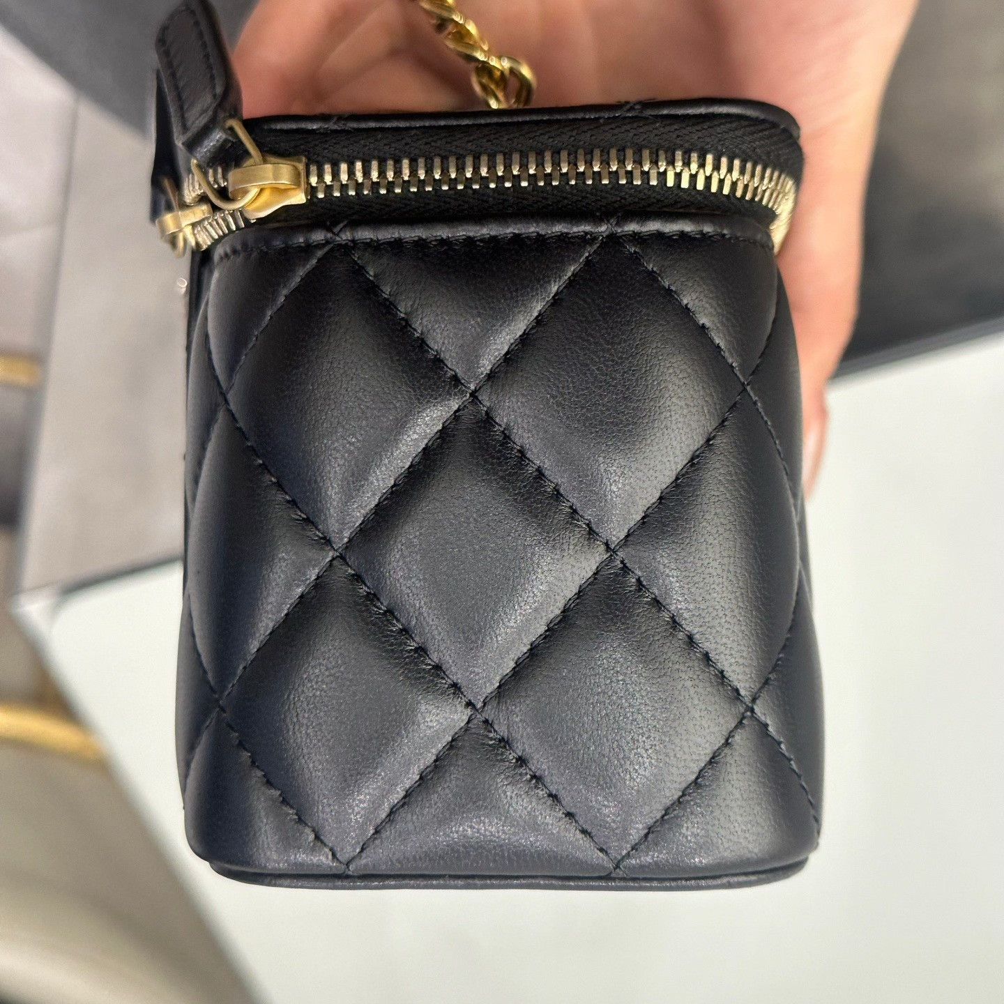 Chanel Pre-loved Bag Very good condition Size ONE SIZE - 4 Thumbnail