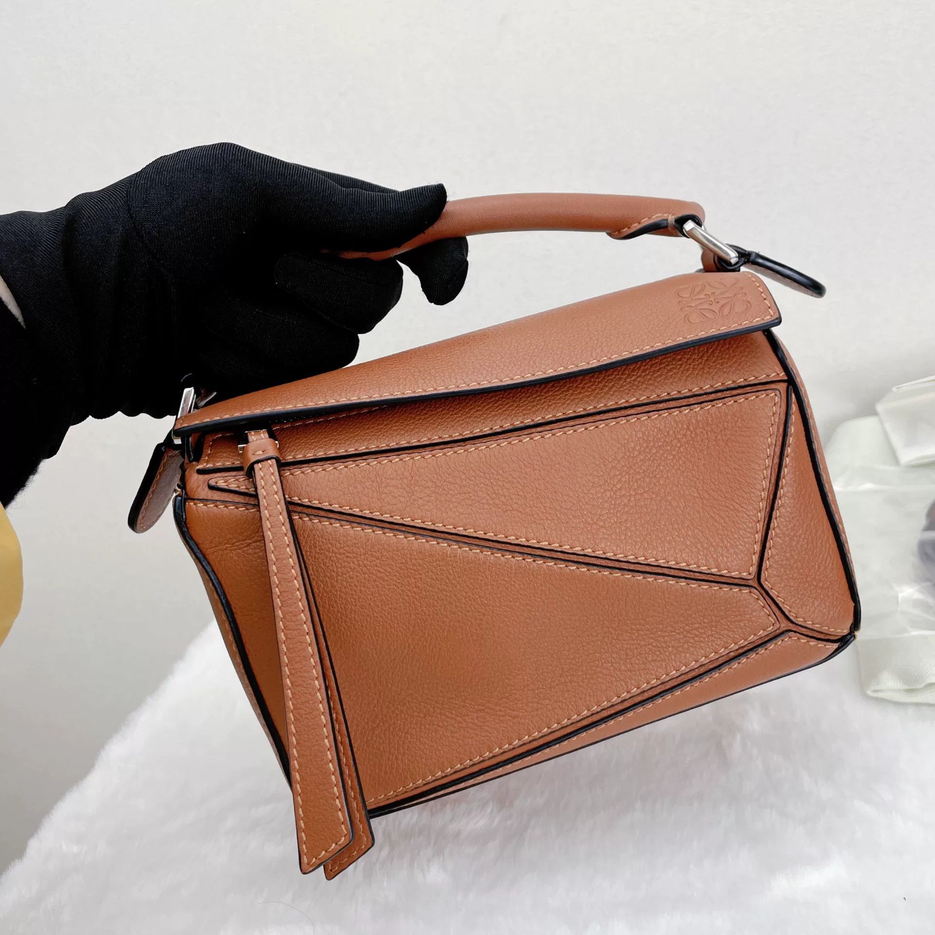 Loewe Pre-loved Bag Very good condition Size ONE SIZE - 7 Thumbnail