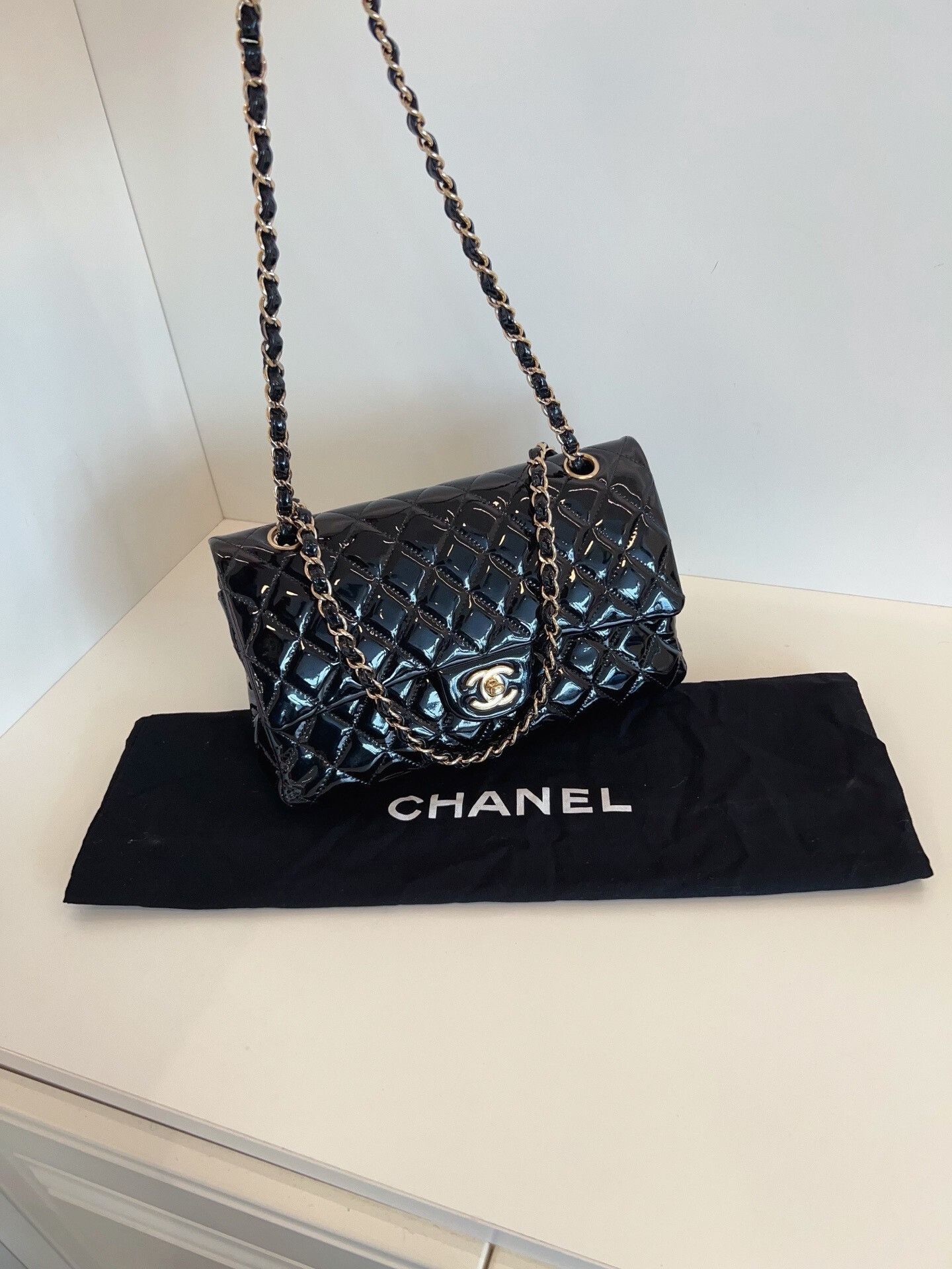 Chanel Pre-loved Bag Very good condition Size ONE SIZE - 4 Thumbnail