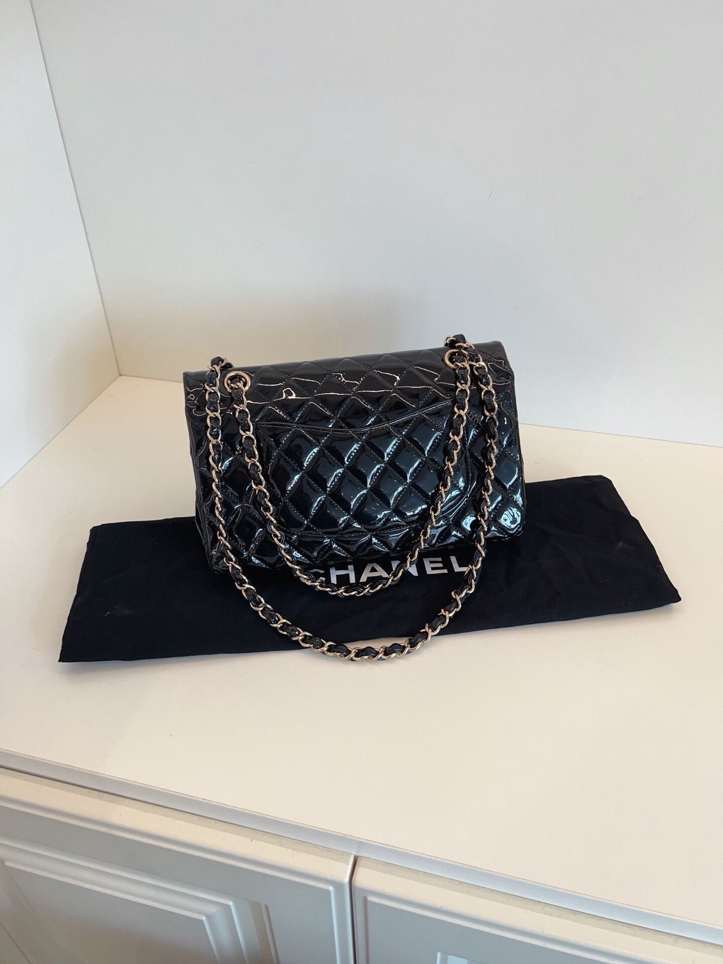 Chanel Pre-loved Bag Very good condition Size ONE SIZE - 2 Thumbnail