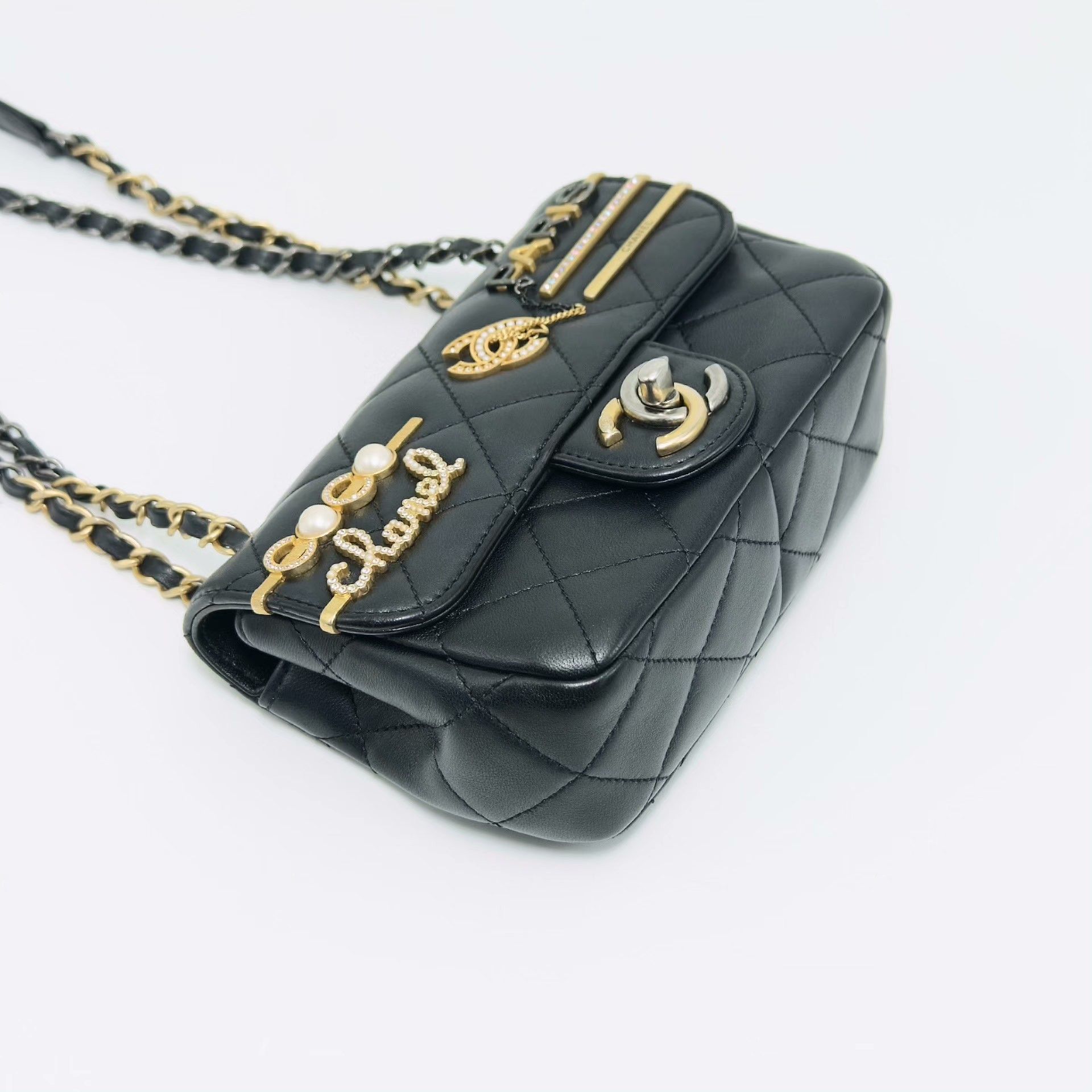 Chanel Pre-loved Bag Very good condition Size ONE SIZE - 3 Thumbnail